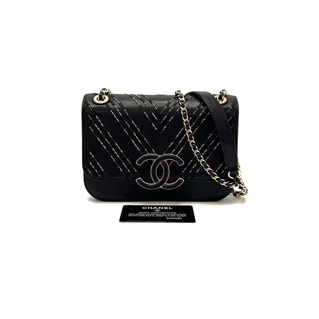 Chanel Pre-loved Bag Very good condition Size ONE SIZE - 1 Thumbnail