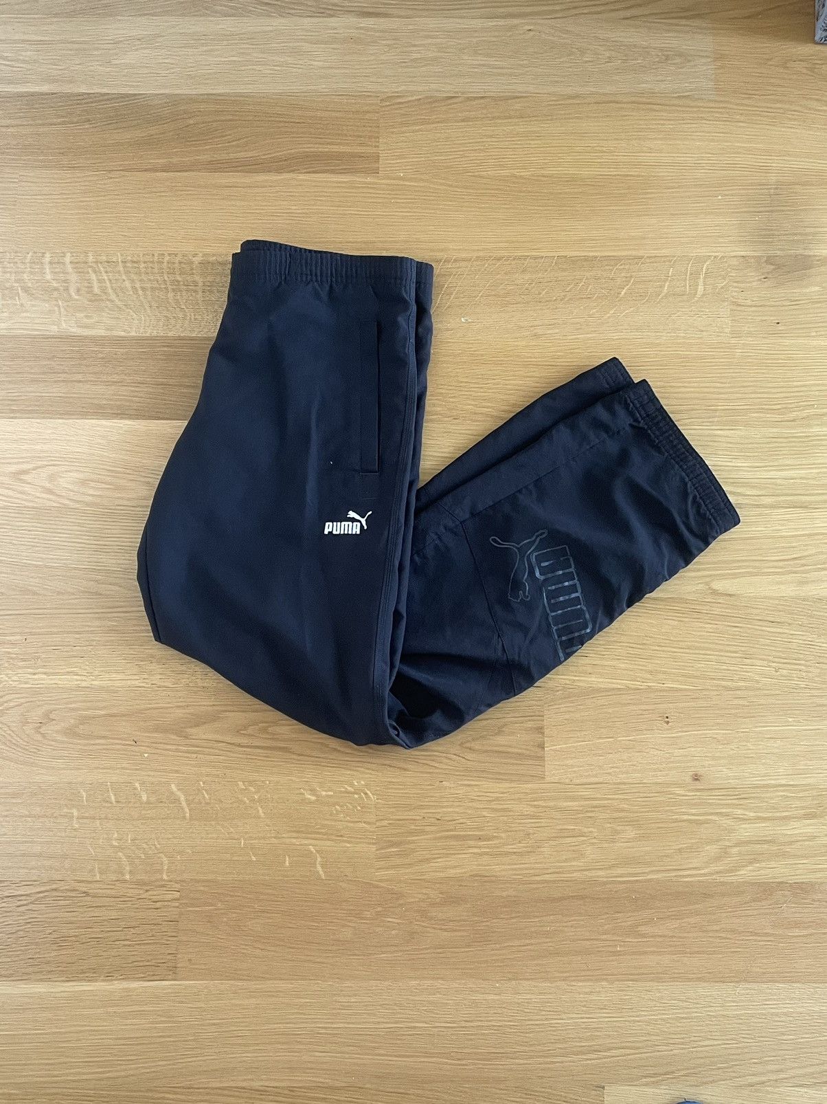 Puma vintage black puma trackpants Size US 29 - 1 Thumbnail