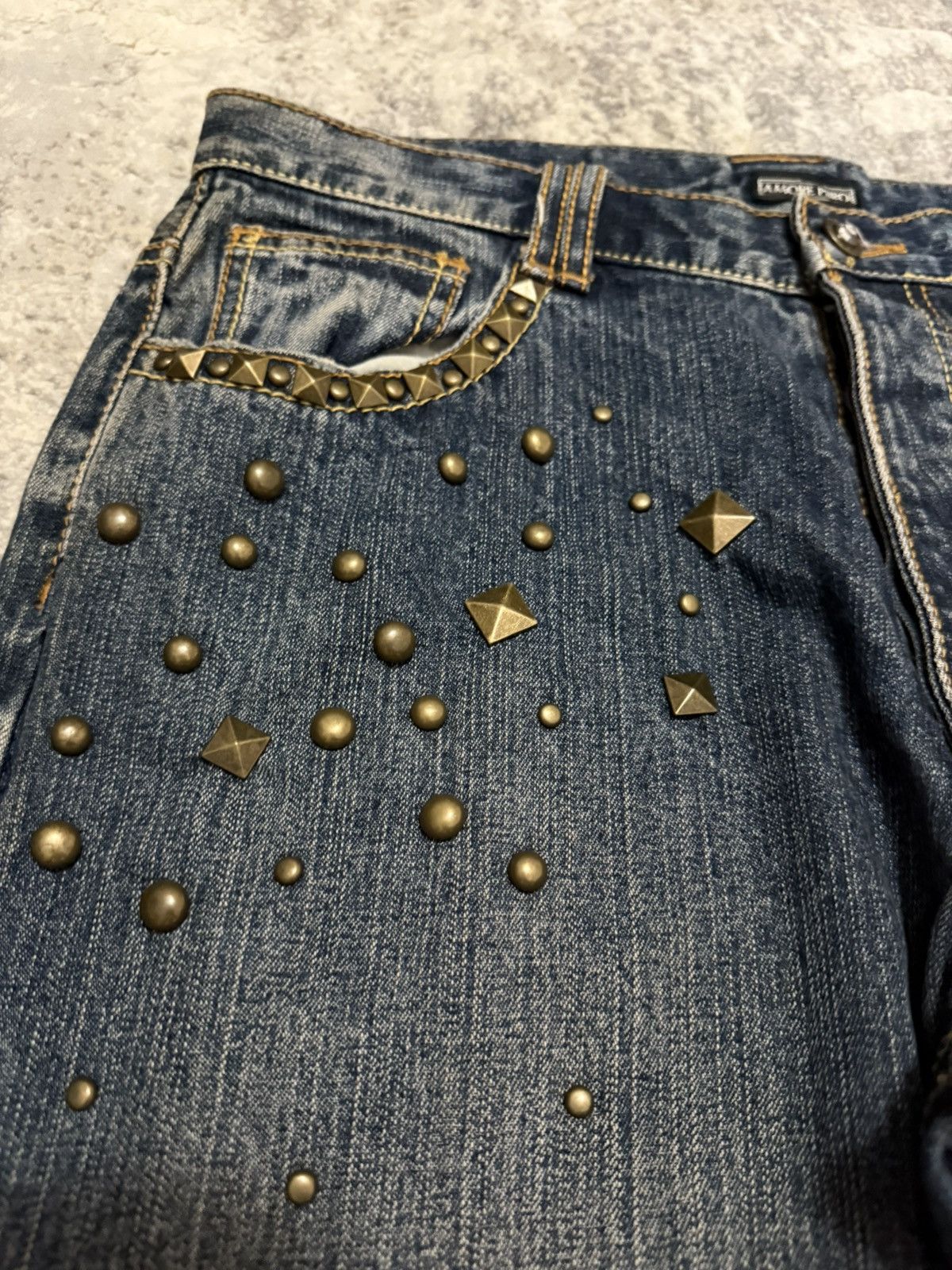 Japanese Brand Amore puro Artisanal Studded Distressed Baggy Jeans Size US 32 / EU 48 - 9 Thumbnail