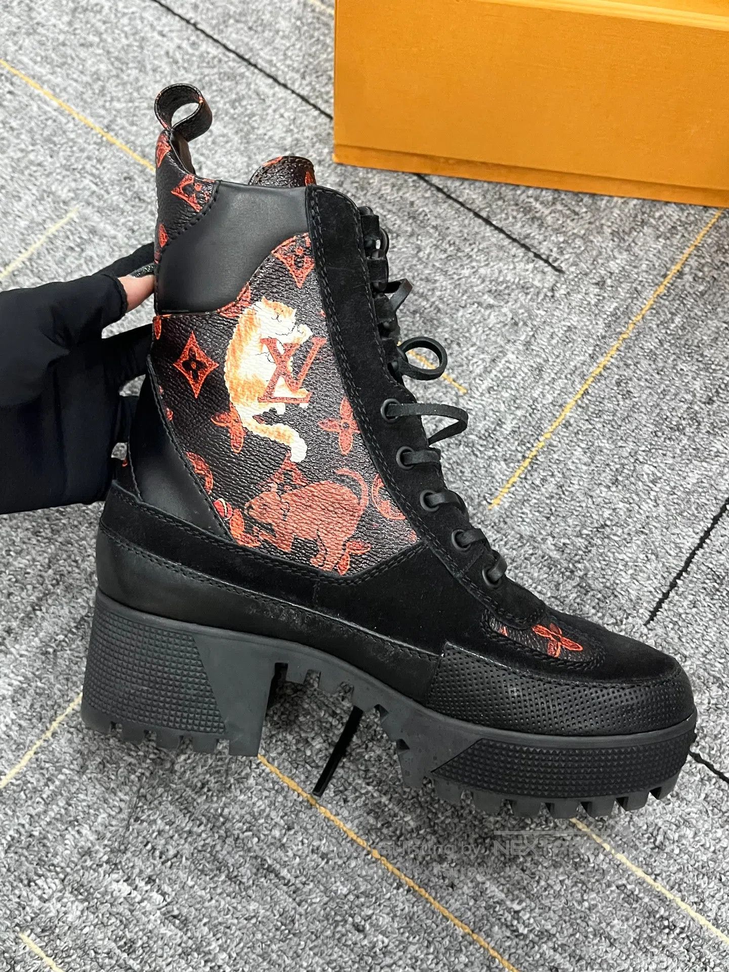 Louis Vuitton Louis Vuitton Black and Red Animal Print Series| Size US 4.5 / IT 34.5 - 3 Thumbnail