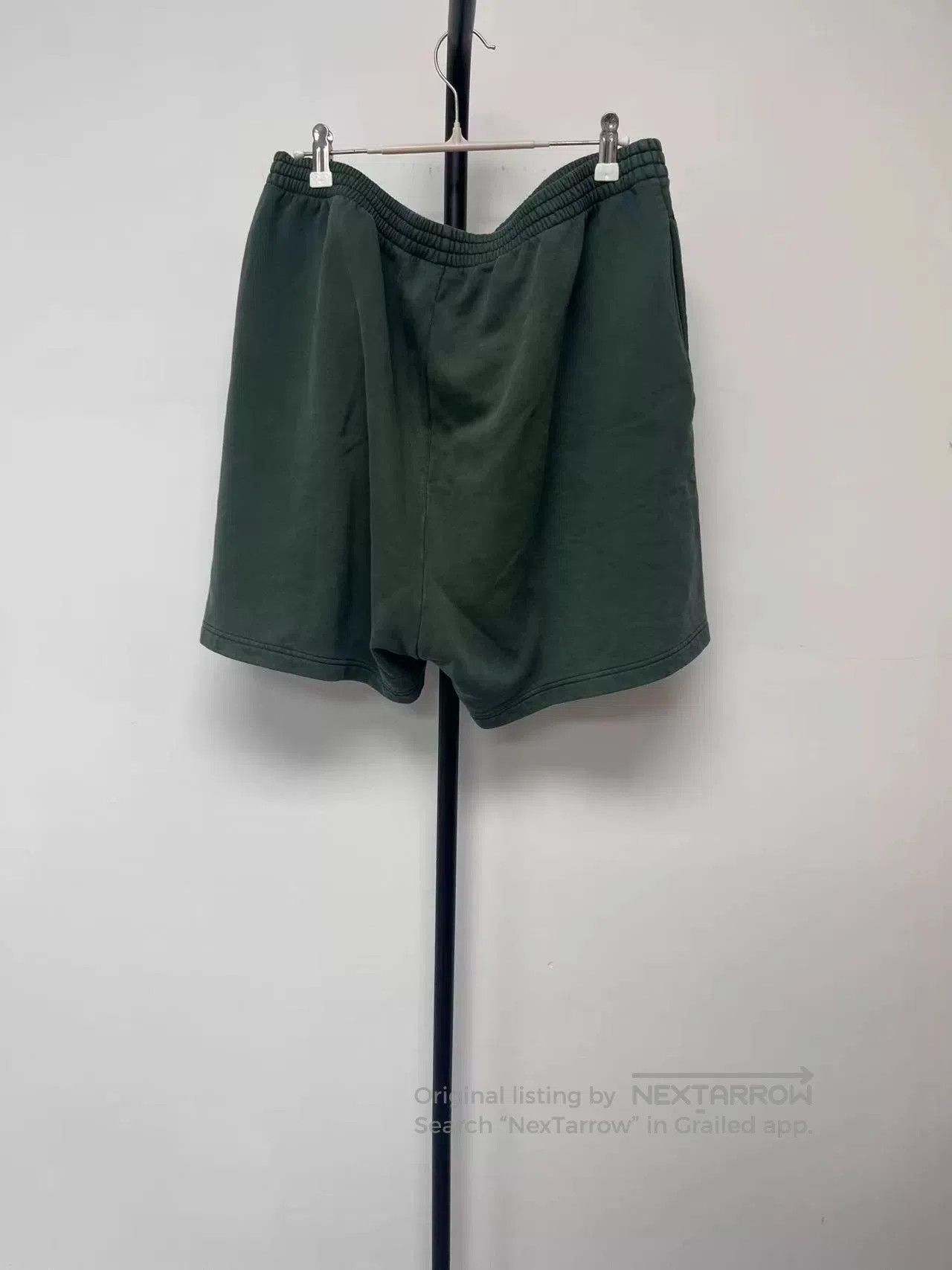 Balenciaga balenciaga basketball logo elastic waist shorts. Size US 30 / EU 46 - 2 Thumbnail