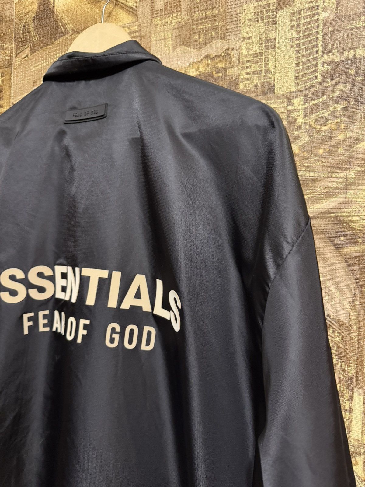 Fear of God Fear Of God Coaches Jacket in Black For Men Size M-L Oversiz Size US M / EU 48-50 / 2 - 14 Thumbnail