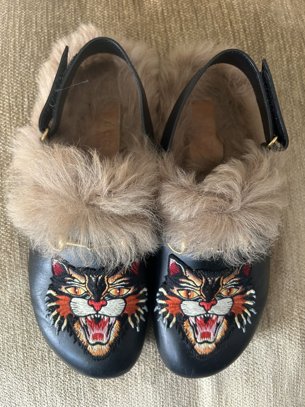 Gucci Gucci mules with the fur Size US 10.5 / EU 43-44 - 1 Thumbnail