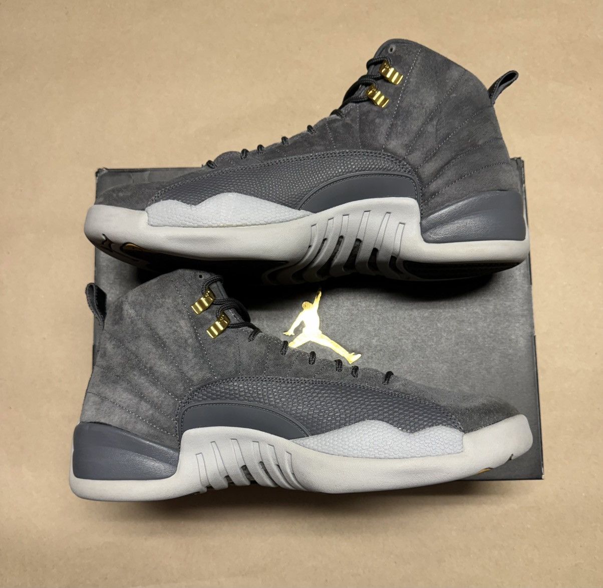 Jordan Brand Nike Air Jordan XII 12 Retro Dark Grey men’s 13 Basketball Size US 13 / EU 46 - 2 Thumbnail