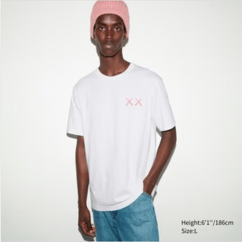 Japanese Brand Uniqlo X KAWS T-Shirt TEE Size US XL / EU 56 / 4 - 6 Thumbnail