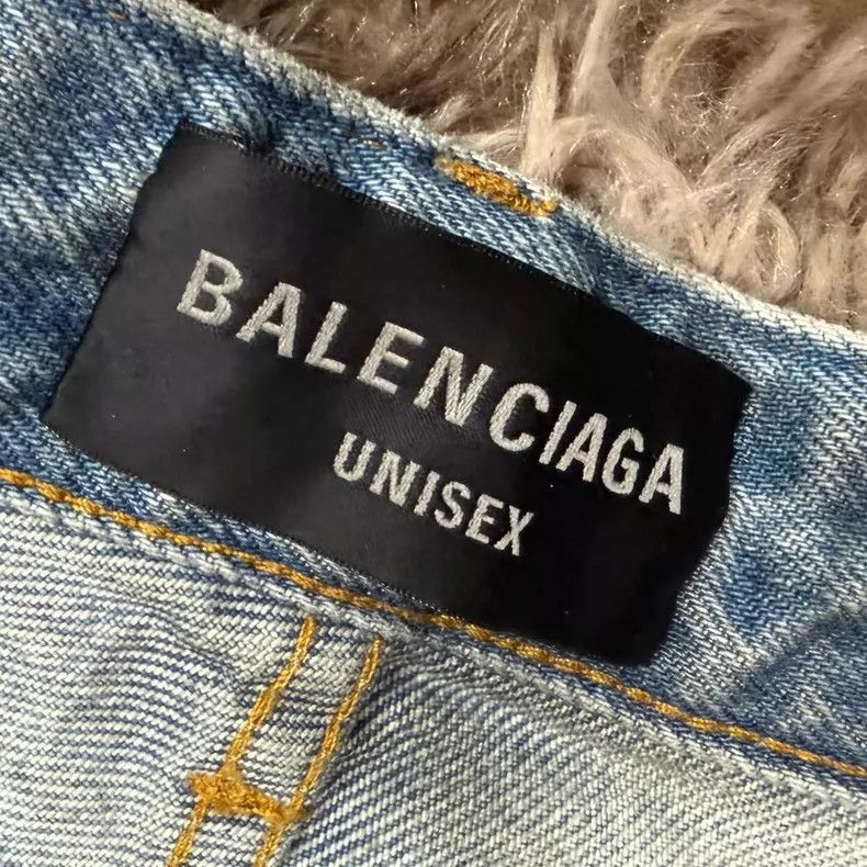 Balenciaga Balenciaga 23SS Distressed Reverse Jeans Size US 28 / EU 44 - 2 Thumbnail