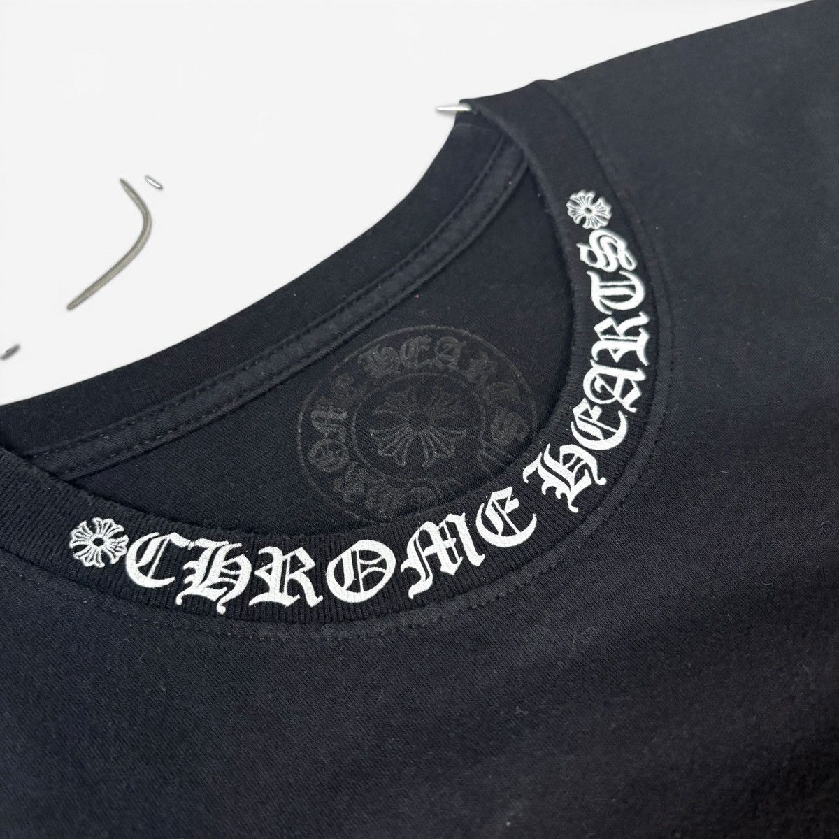 Chrome Hearts Chrome Hearts Collar Logo T-Shirt Black | Small Size US S / EU 44-46 / 1 - 3 Thumbnail