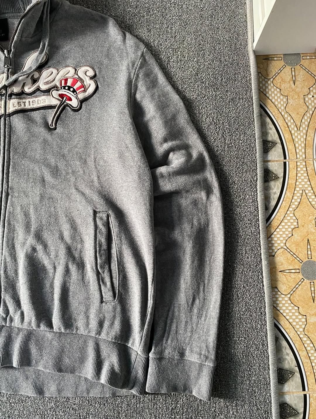 MLB MLB New York Yankees Embroidered Zip Hoodie Size US L / EU 52-54 / 3 - 2 Thumbnail