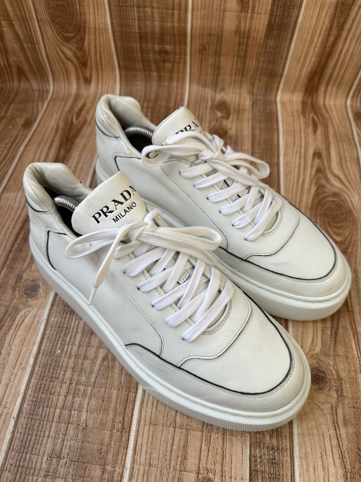 Prada Prada Milano White Leather Montana Low top Sneaks Size US 10 / EU 43 - 3 Thumbnail