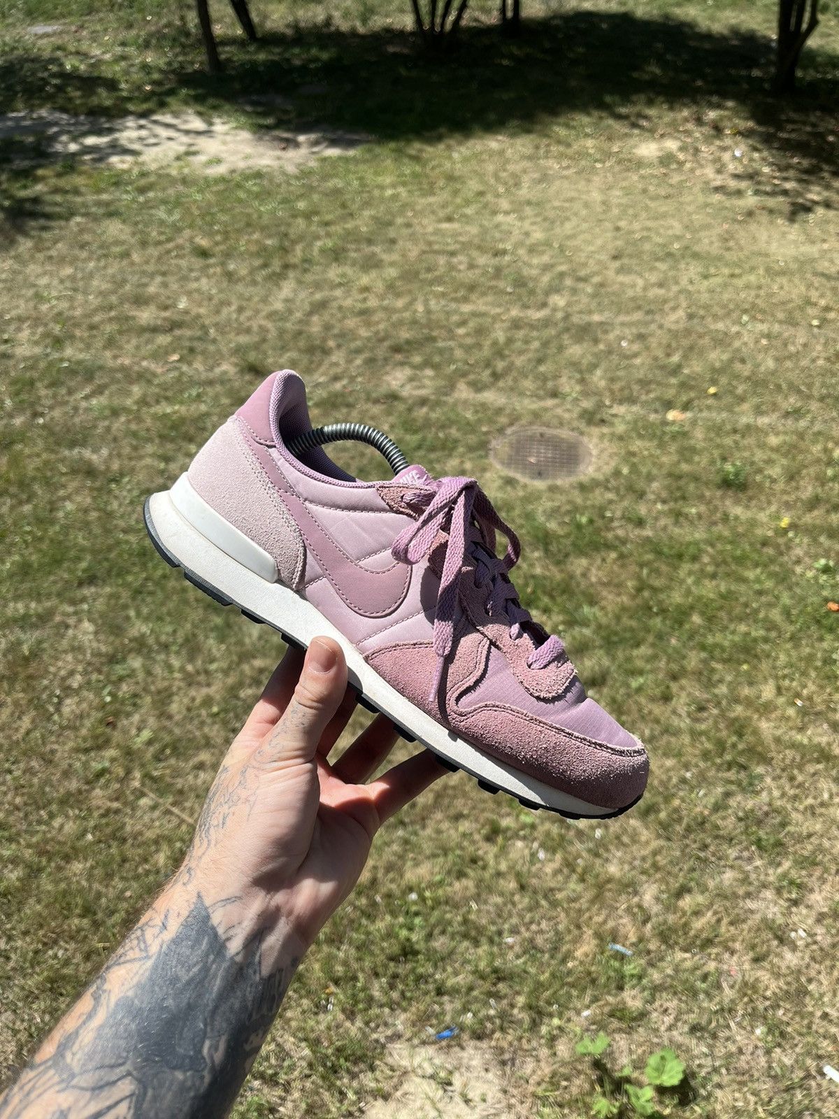 Nike internationalist plum clearance