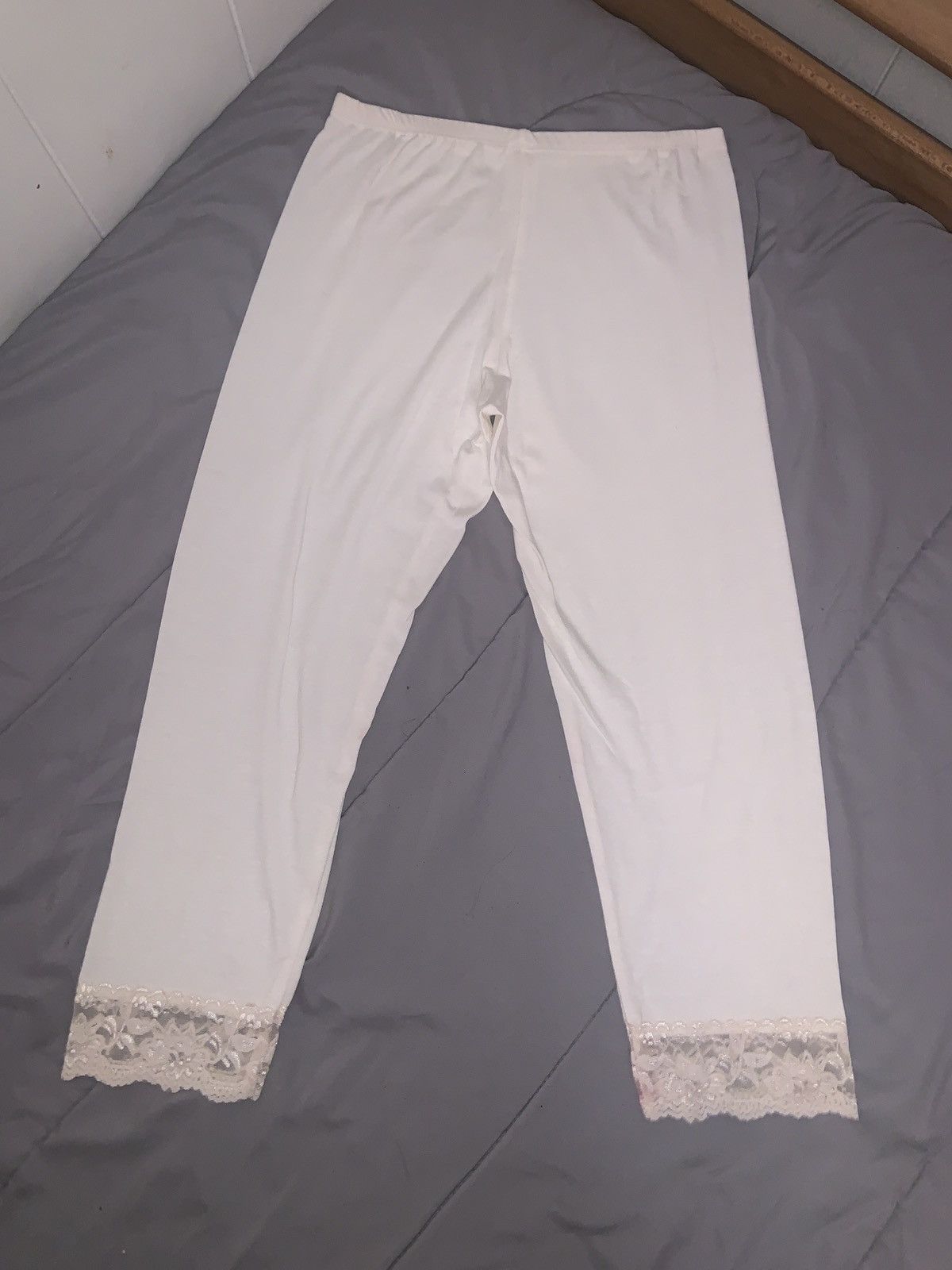 Other Women’s White Leggings - Size MEDIUMx2 - Check Measurements Size 30" / US 8 / IT 44 - 2 Thumbnail