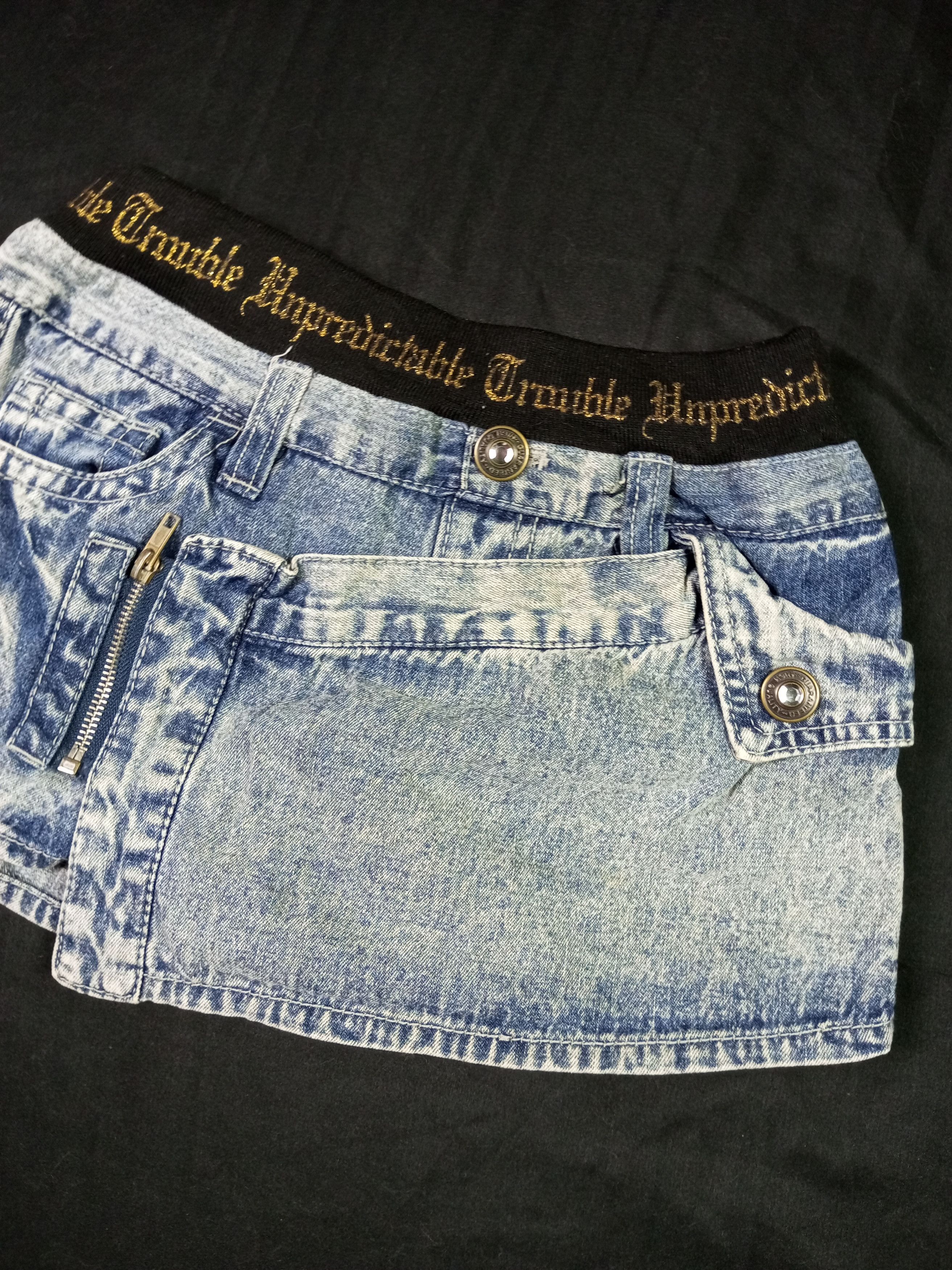 Japanese Brand Trouble Unpredictable japanese brand sexy shorts Size 27" / US 4 / IT 40 - 2 Thumbnail
