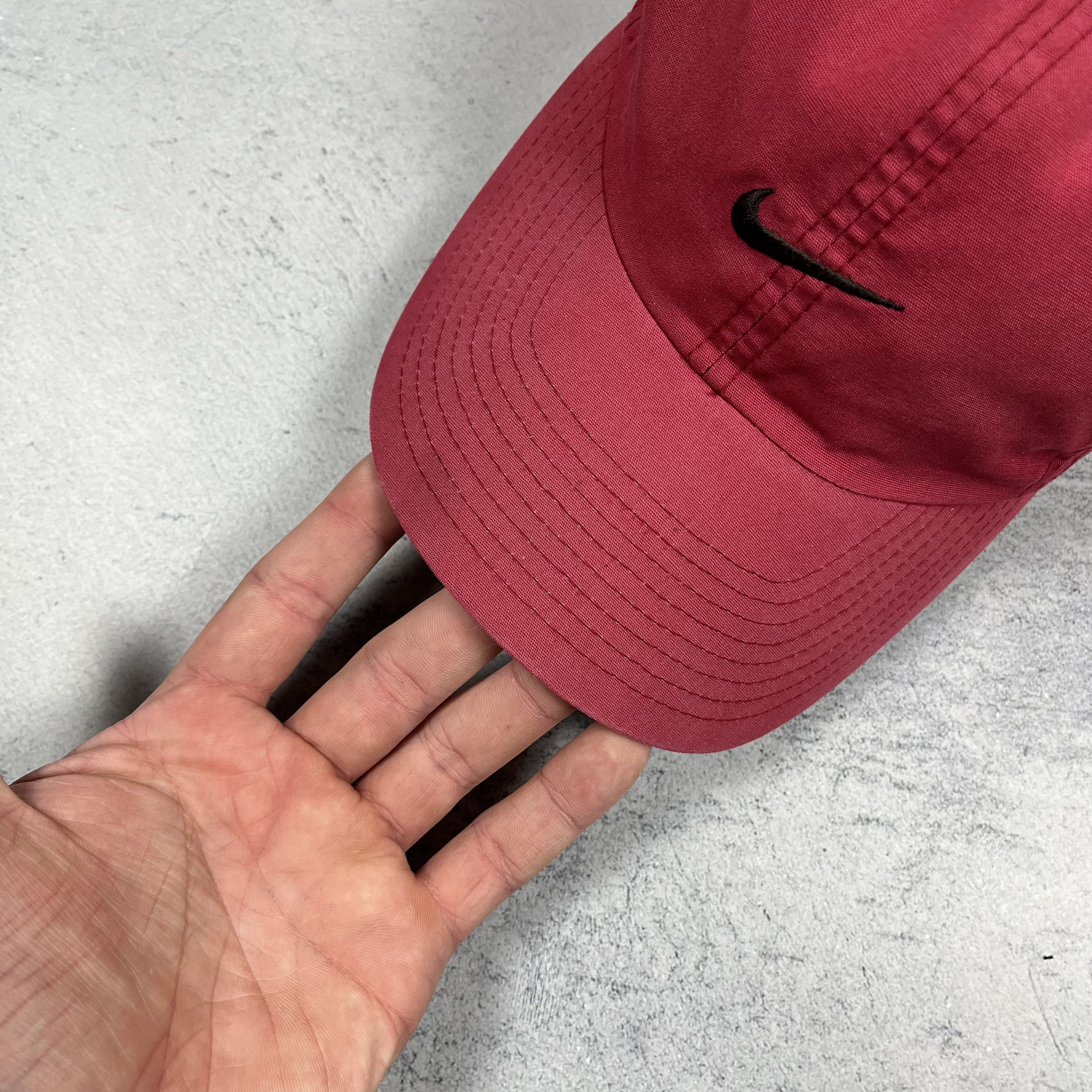 Nike Vintage Nike Tiger Woods Centre Swoosh Baseball Cap 90’s Size ONE SIZE - 11 Thumbnail