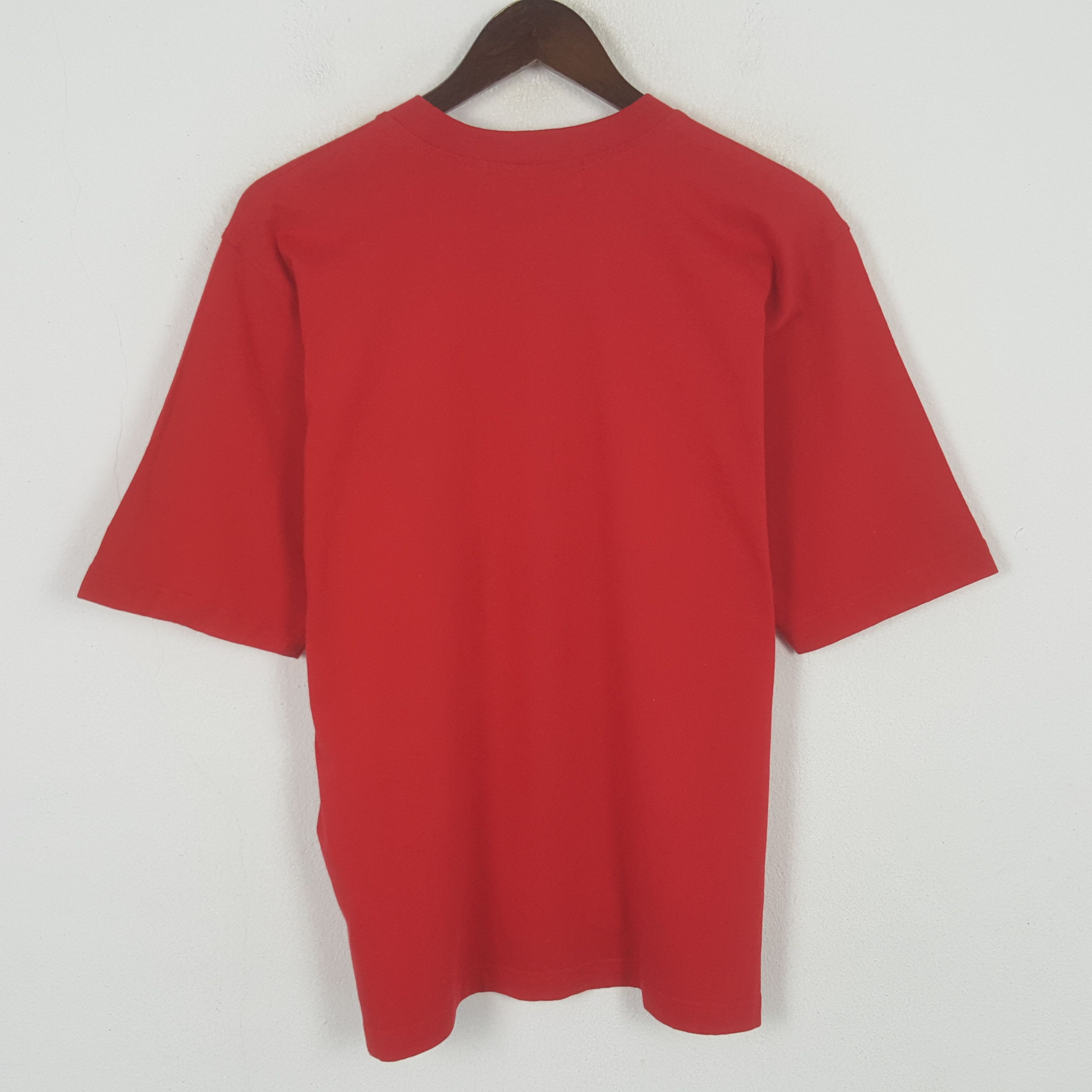 Burberry Vintage Burberrys Embroidery Logo Tshirt Size US L / EU 52-54 / 3 - 3 Thumbnail