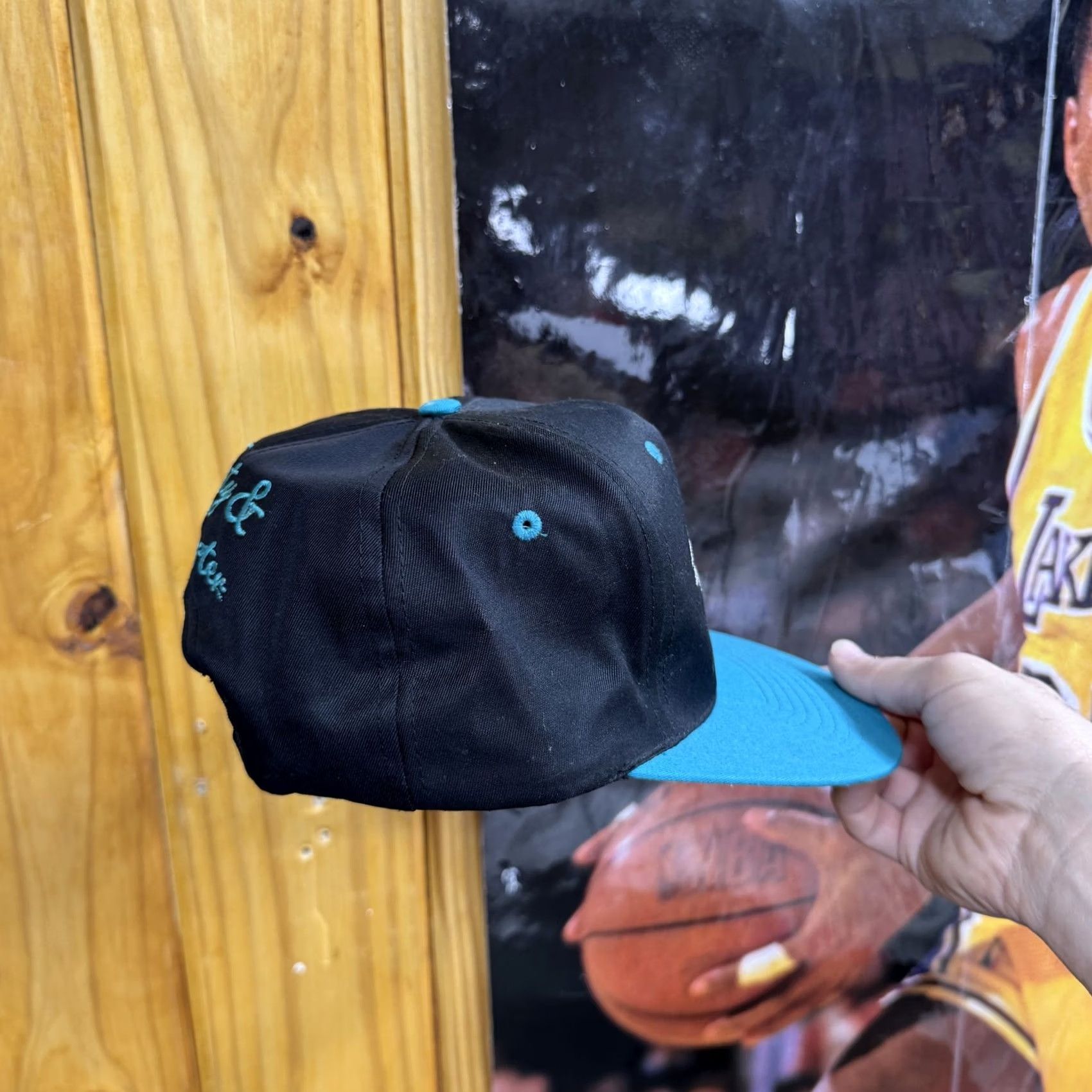Vintage VINTAGE Looney Tunes Hat Cap Snap Back Black Blue Tweety Sylvester Mens 90s Size ONE SIZE - 3 Thumbnail