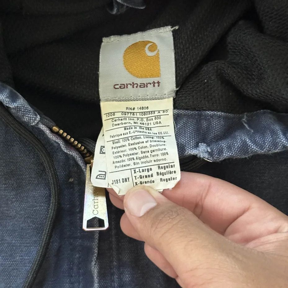 Carhartt Vintage Carhartt J131 DNY Dark Navy Hooded Jacket Size US XL / EU 56 / 4 - 4 Thumbnail
