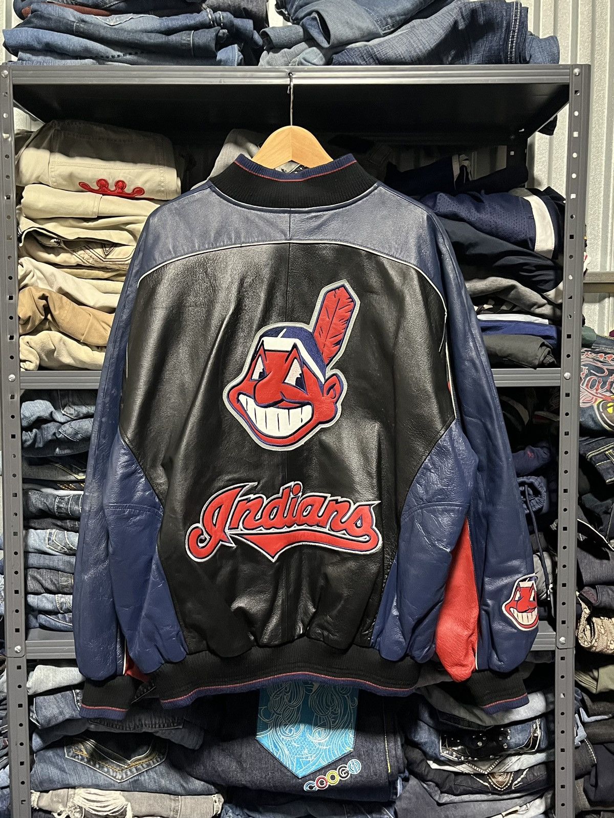 MLB × Vintage Crazy Vintage 90s Cleveland Indians MLB Leather Jacket RARE Size US XL / EU 56 / 4 - 2 Thumbnail