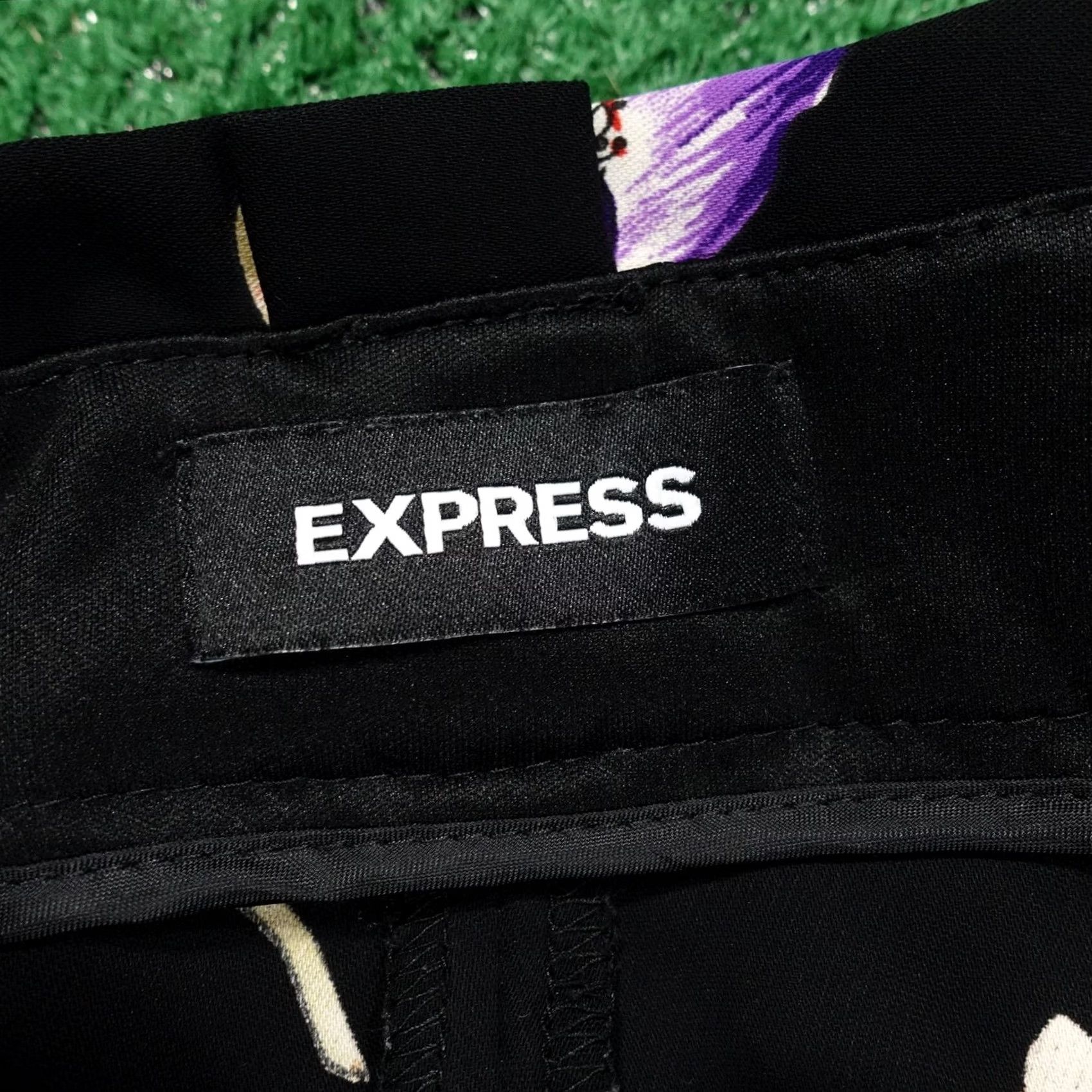 Express Express Pants Womens 00L Black Paperbag High Rise Belted Crepe Floral Ankle Size 24" / US 00 / IT 34 - 6 Thumbnail