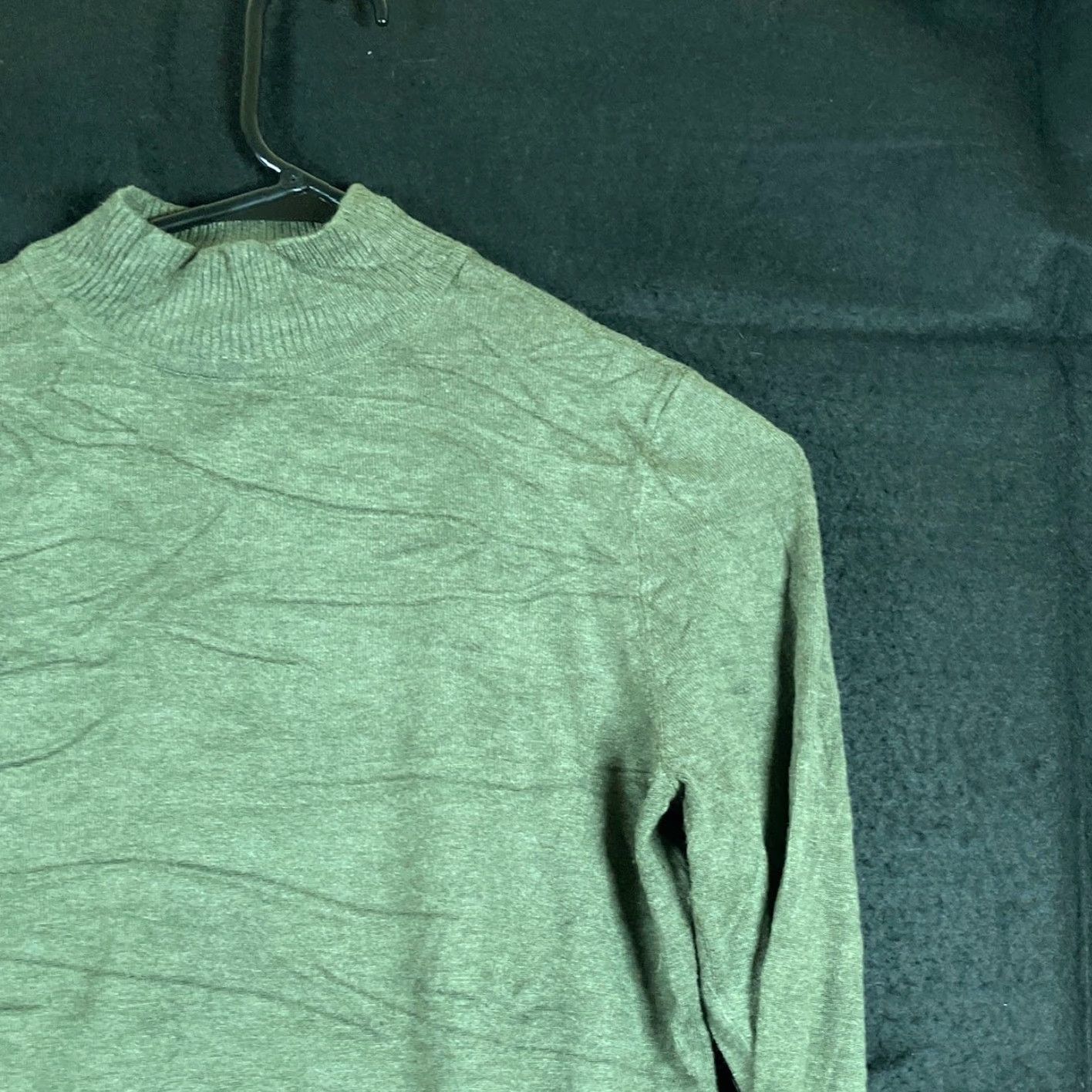 Vintage Chicos Women Sweater Green Mock Neck Pullover Long Sleeve Stretch S KnIT Style Solid Pattern Casual Workwear 0 (S) Womens Size S / US 4 / IT 40 - 4 Thumbnail
