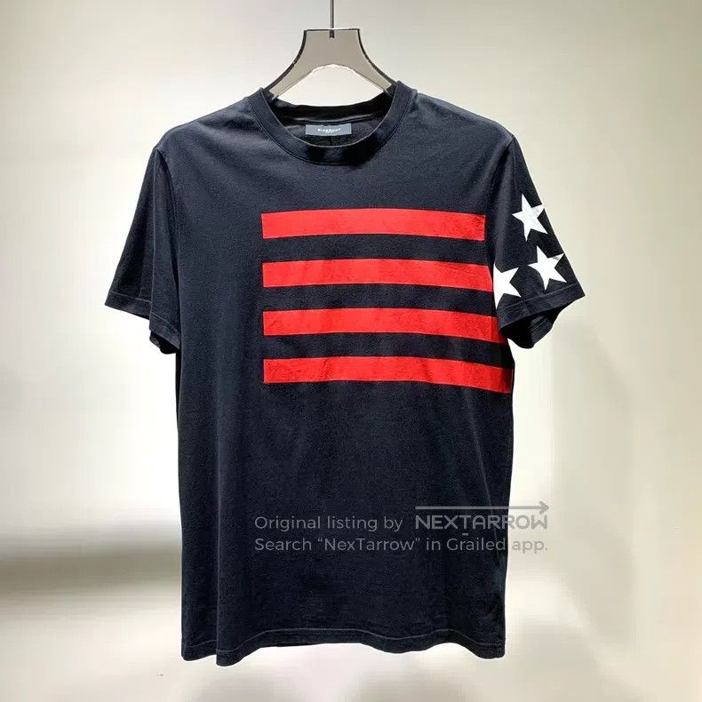Givenchy Givenchy Printed Short-Sleeve T-Shirt Size US S / EU 44-46 / 1 - 1 Thumbnail