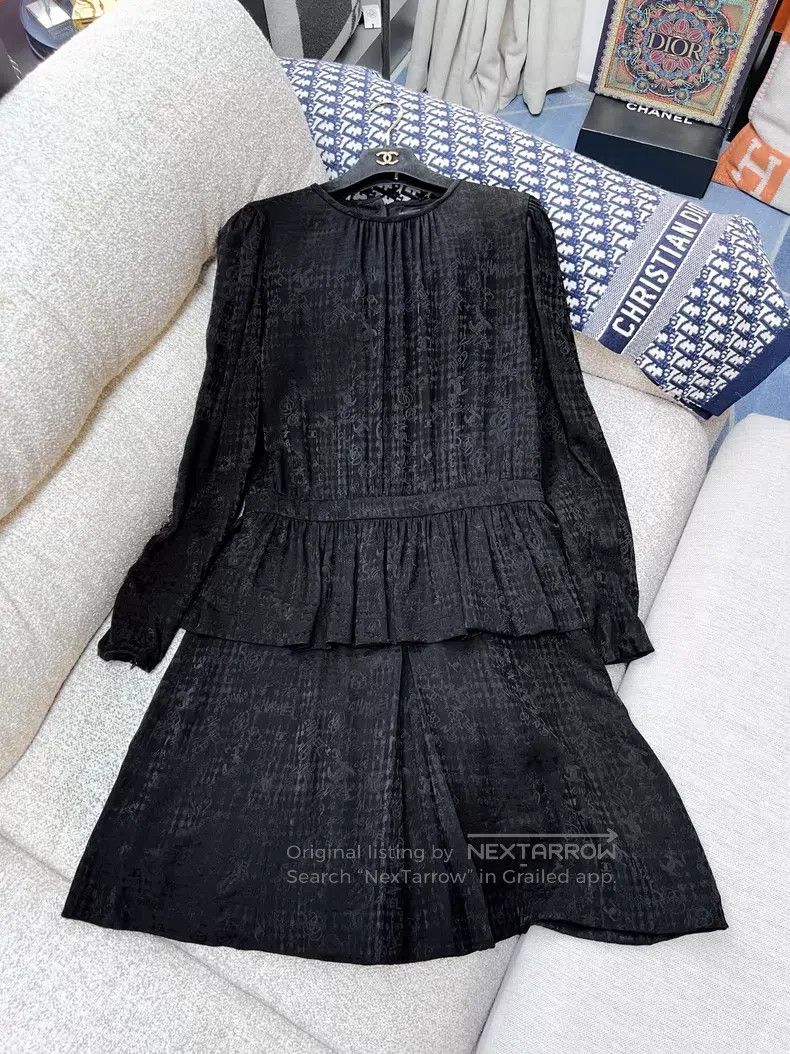 Chanel Chanel Dark pattern print double C puff sleeve cake prince Size S / US 4 / IT 40 - 2 Thumbnail