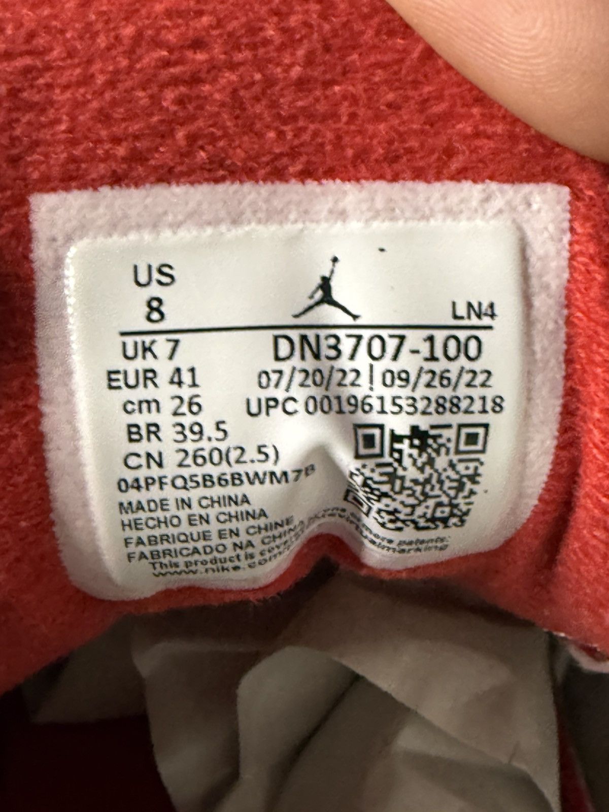 Jordan Brand Jordan 3 White Cement Reimagined 8 Men Size US 8 / EU 41 - 7 Thumbnail