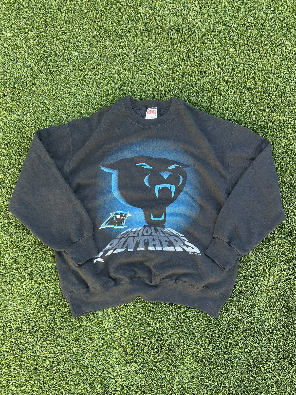 Nutmeg Vintage Nutmeg 90s black Carolina Panthers crewneck size L Size US L / EU 52-54 / 3 - 1 Thumbnail