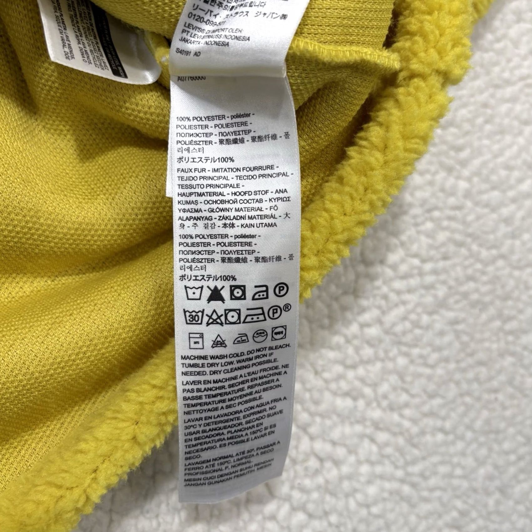 Levi's Levi's Sweatshirt Pullover Womens XL Yellow Fleece Turtleneck Logo Size XL / US 12-14 / IT 48-50 - 3 Thumbnail
