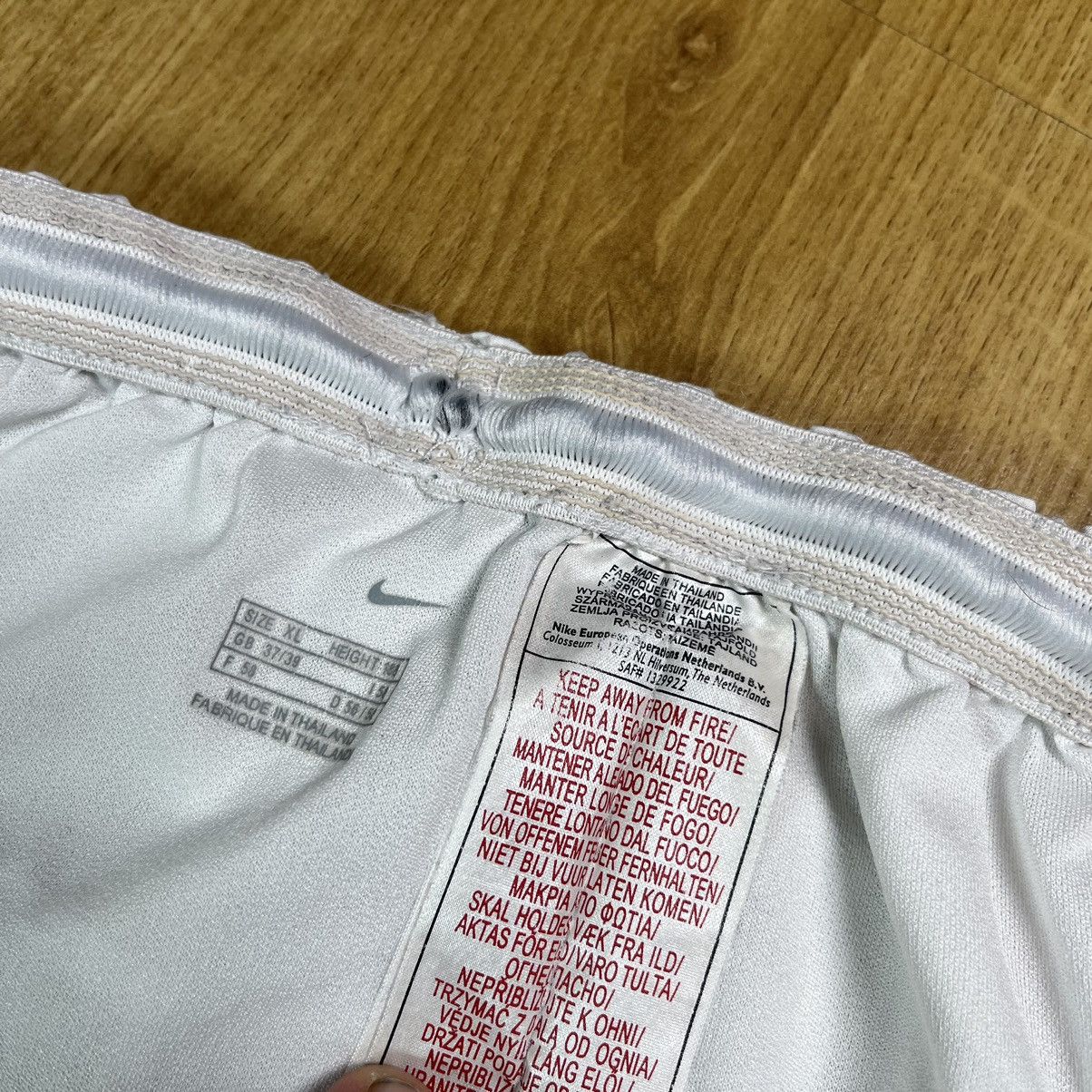 Nike Juventus Nike shorts vintage football Size US 36 / EU 52 - 5 Thumbnail