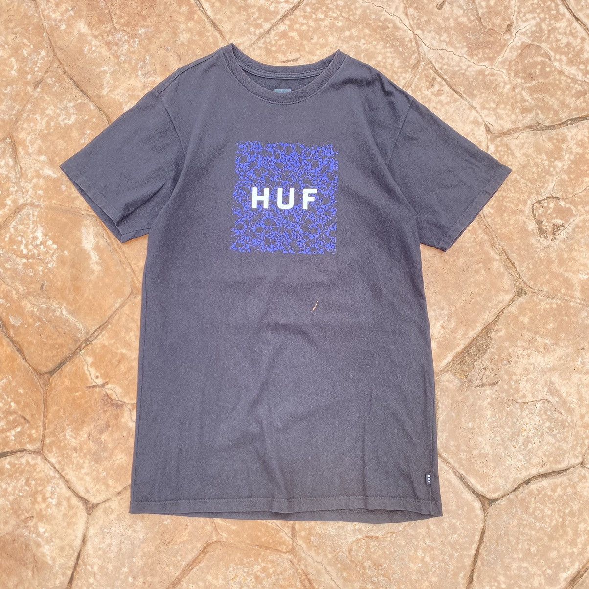 Huf Thrashed Faded HUF Skateboard ERD GRUNGE PORNSTAR TEE Size US M / EU 48-50 / 2 - 3 Thumbnail