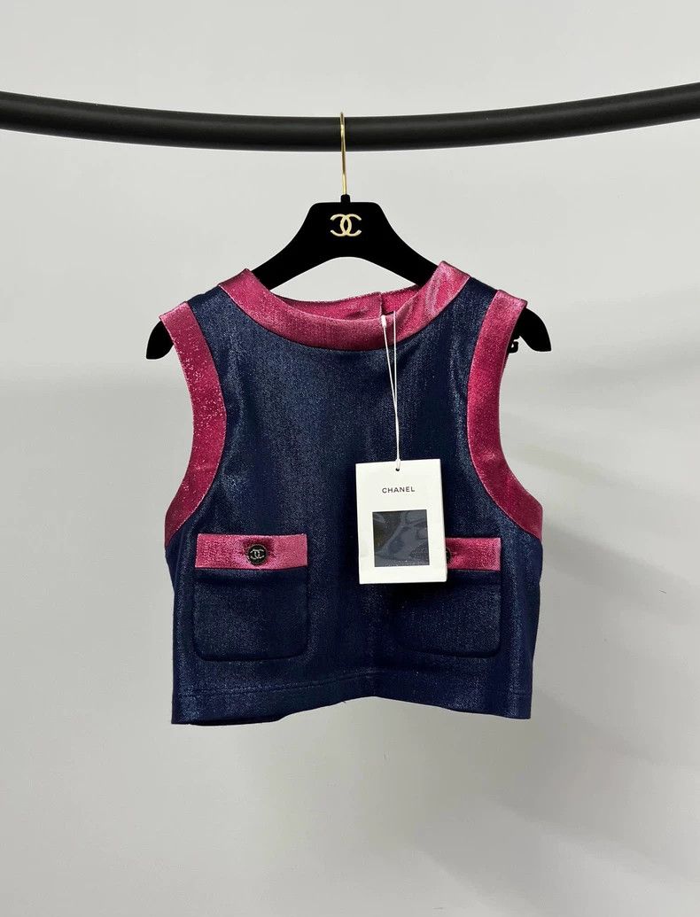 Chanel Chanel Color-matched top sleeveless Size XS / US 0-2 / IT 36-38 - 1 Thumbnail