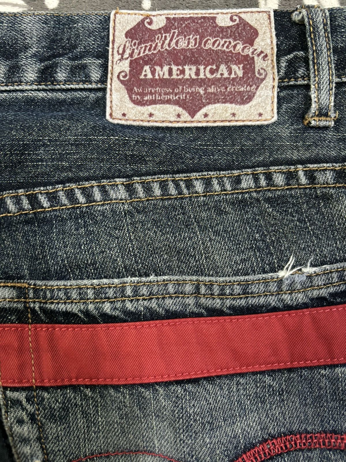 Japanese Brand Vintage Amore Puro American Classic Whiskers Ripped Jeans Size US 33 - 12 Thumbnail