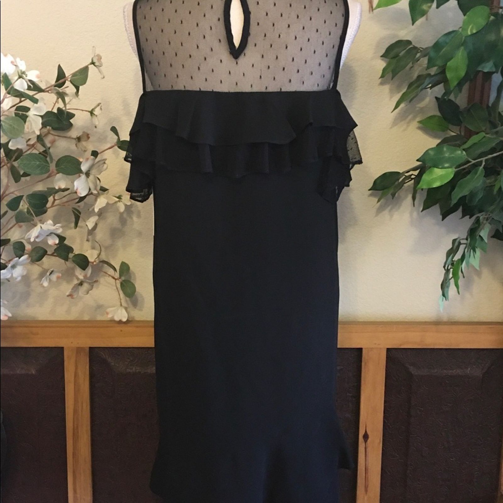 Nanette Lepore Nanette Lepore black cold shoulder shift dress NWT Size M / US 6-8 / IT 42-44 - 6 Thumbnail