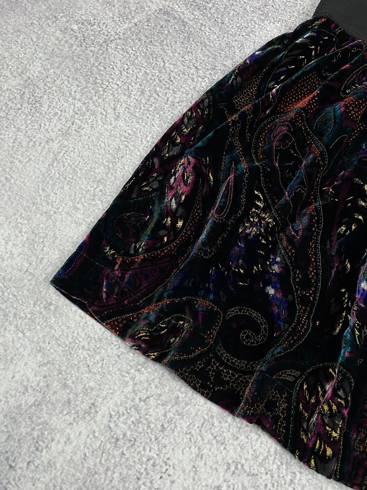 Designer × Sandro Sandro Viscose Silk Blend Velour/Velvet Paisley Skirt Size 26" / US 2 / IT 38 - 4 Thumbnail