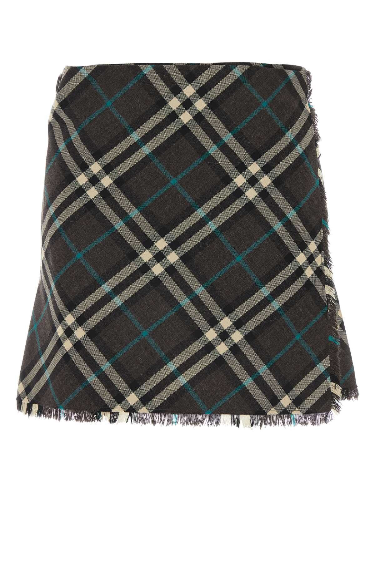 Burberry Embroidered Polyester Blend Mini Skirt Size 26" / US 2 / IT 38 - 1 Thumbnail
