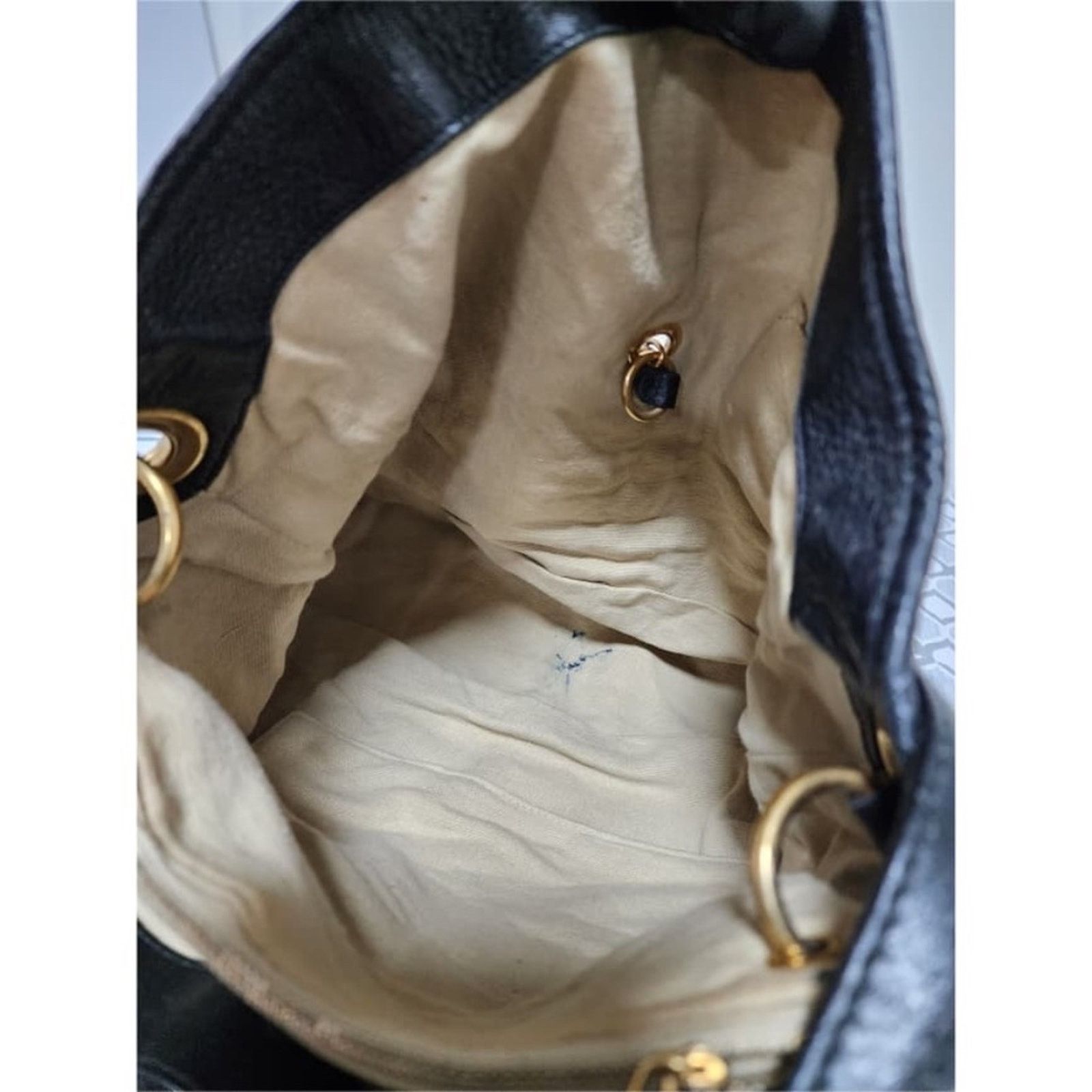 Yves Saint Laurent Yves Saint Laurent Vintage Capri Grain Leather Hobo Bag Blck Size ONE SIZE - 11 Thumbnail