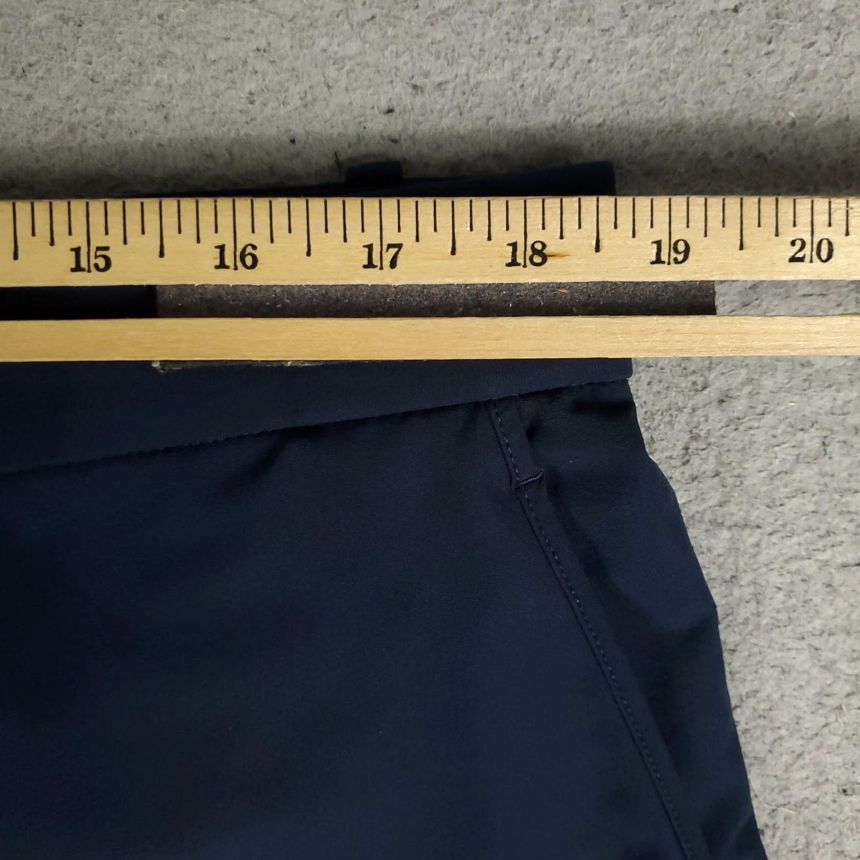 Nike VINTAGE Nike Shorts Mens Size 38 Flat Front Chino Navy Blue Casual Sportwear Size US 38 / EU 54 - 5 Thumbnail