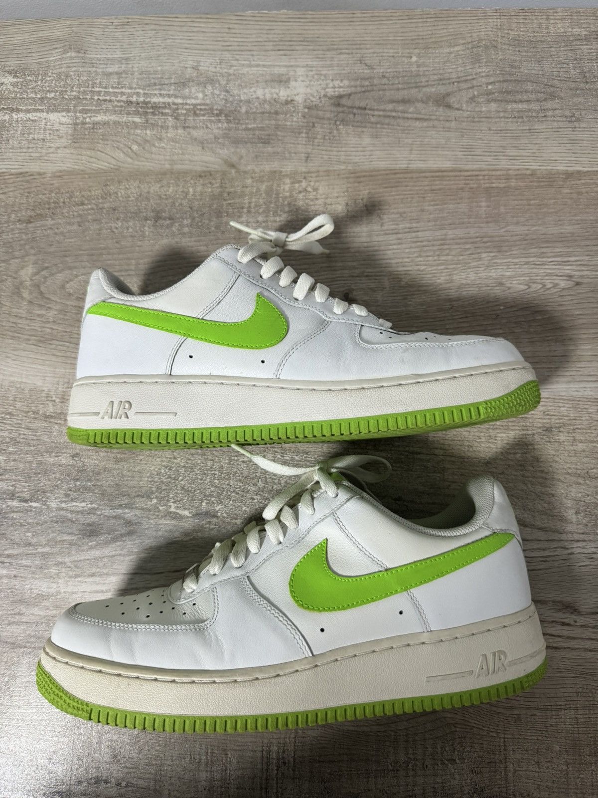 Nike Nike Air Force 1 Electric Slime Green 2010 AF1 Size US 9.5 / EU 42-43 - 3 Thumbnail