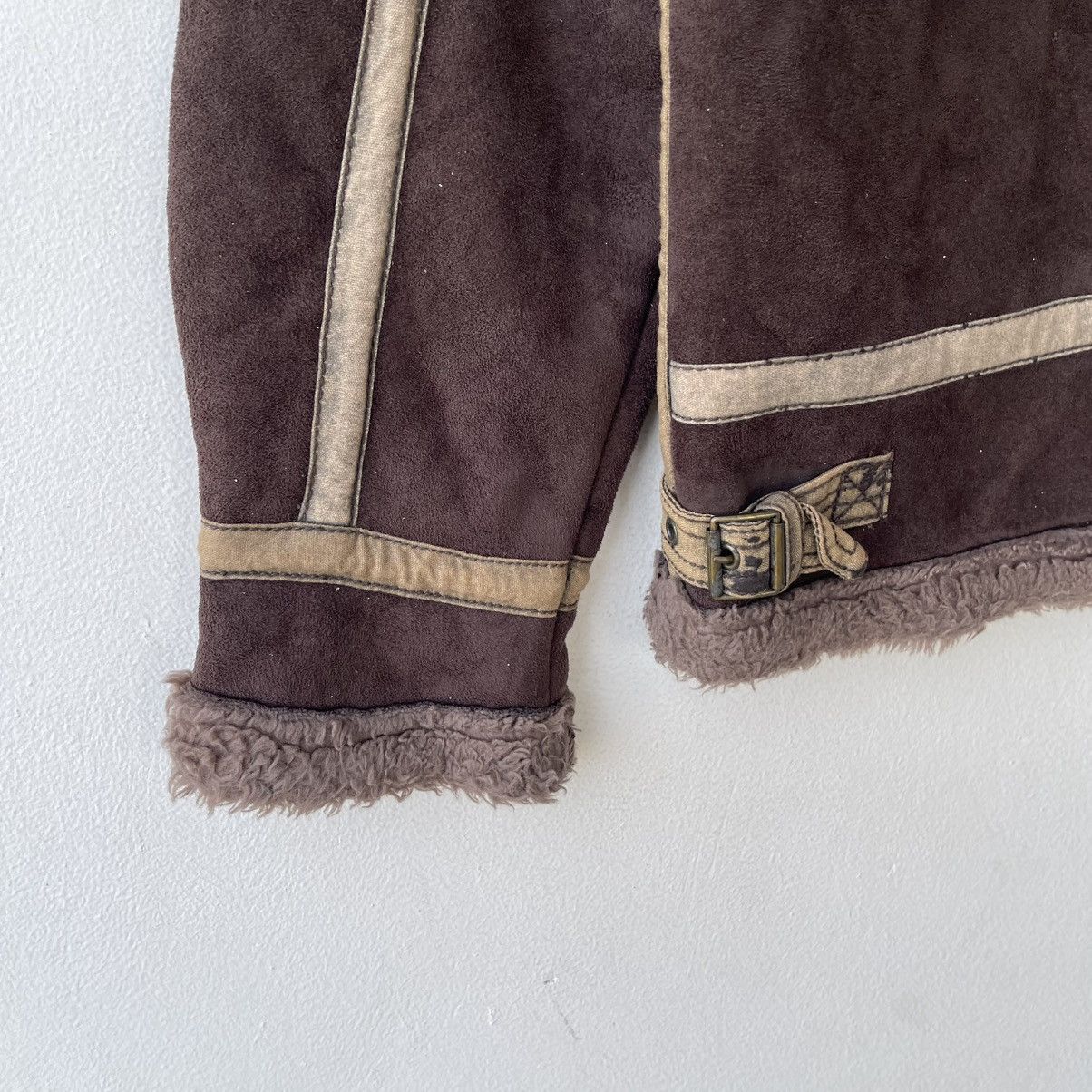 Alpha Industries Alpha Industries B-3 Flight Bomber Jacket Suede Shearling Size US M / EU 48-50 / 2 - 7 Thumbnail