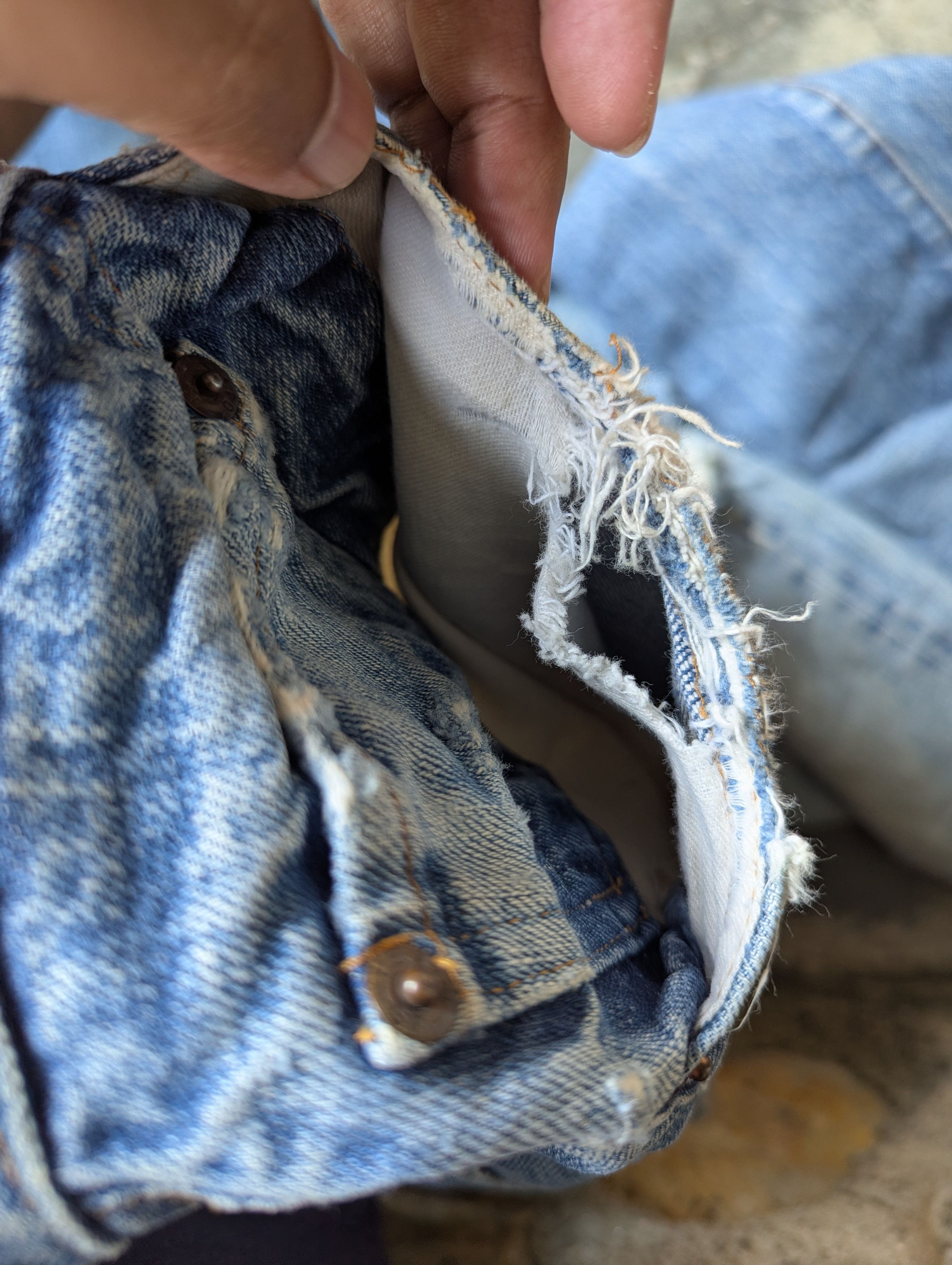 Levi's DISTRESSED 70/80s LEVIS 517 ZIP TALON 42 BUTTON NO 2 RED TAB Size US 34 / EU 50 - 19 Thumbnail