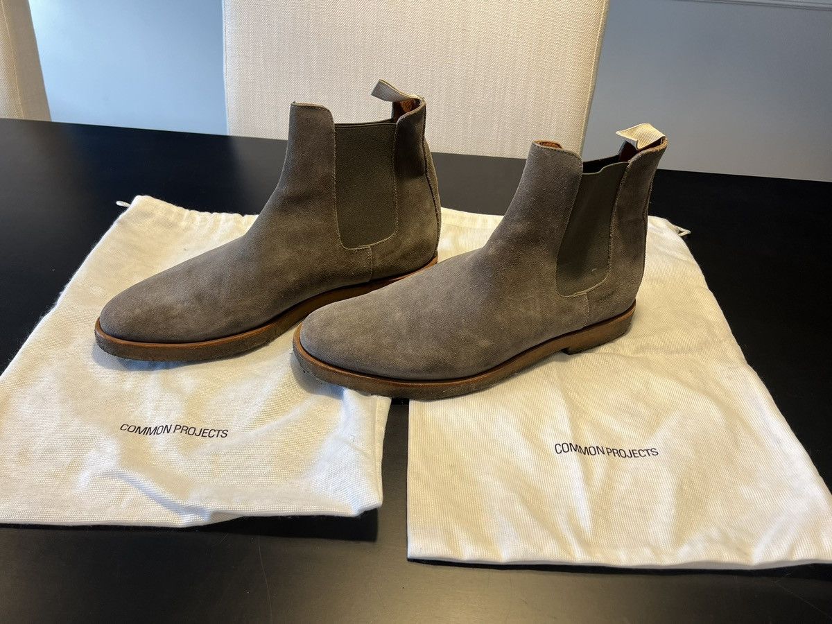 Common Projects Common Projects Chelsea Boots in Grey Size 43