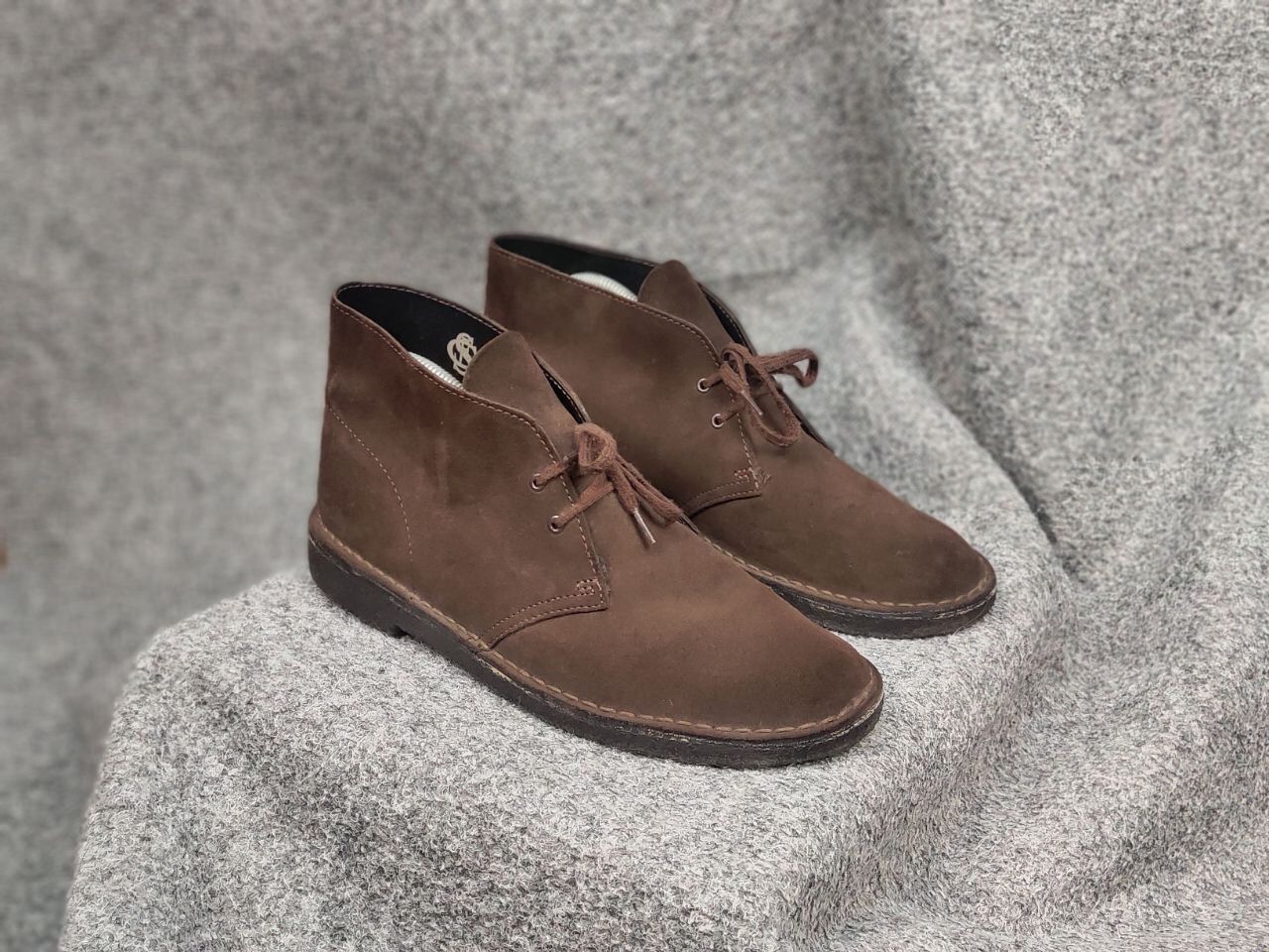 Clarks Clarks Originals Ankle Shoes Chukka 11826 Suede leather Size US 9 / EU 42 - 4 Thumbnail
