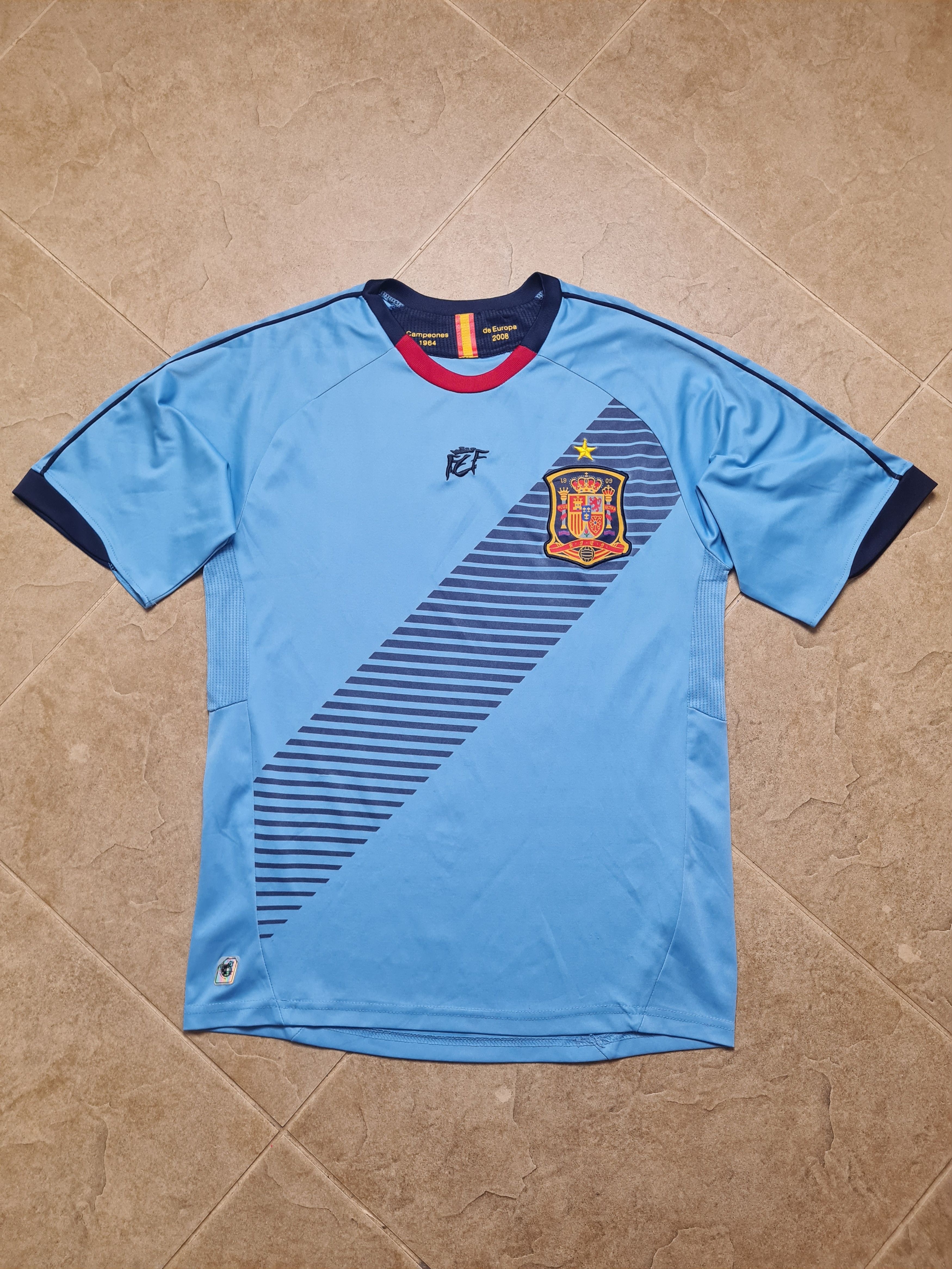Other Rare Jersey 2008 Spain Espana Soccer Reversible Shirt Sz M-L Size US M / EU 48-50 / 2 - 1 Thumbnail