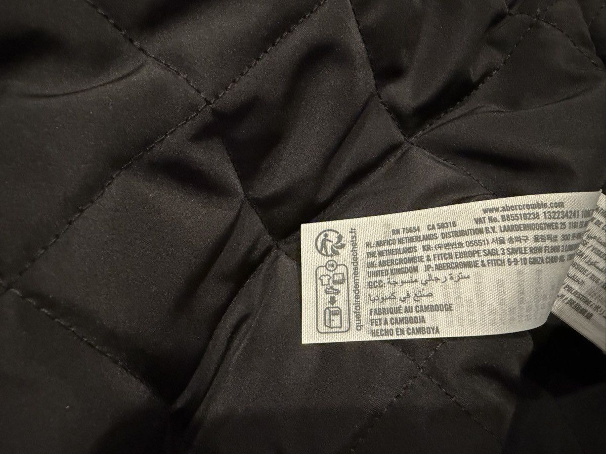 Abercrombie & Fitch Cropped Vegan Leather Zip Trucker Jacket Size US XL / EU 56 / 4 - 9 Thumbnail