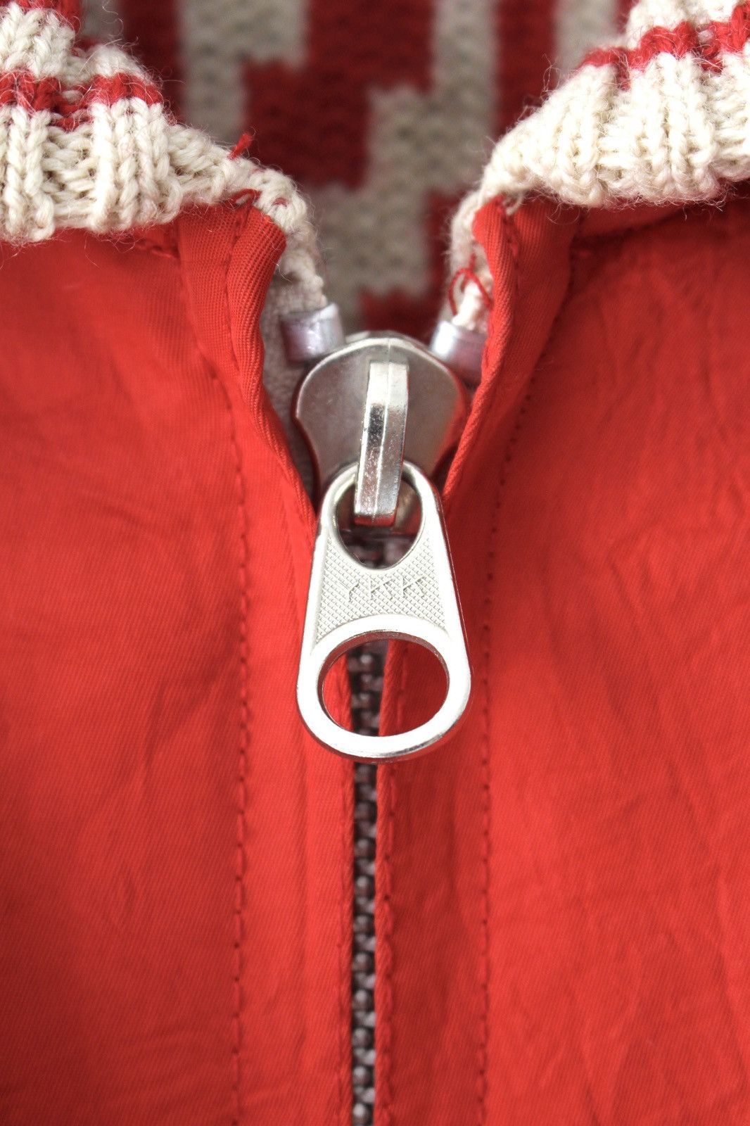 Nicole Club 2000S NICOLE CLUB REVERSIBLE ZIP-UP SOLID RED KNIT JACKET Size US L / EU 52-54 / 3 - 9 Thumbnail