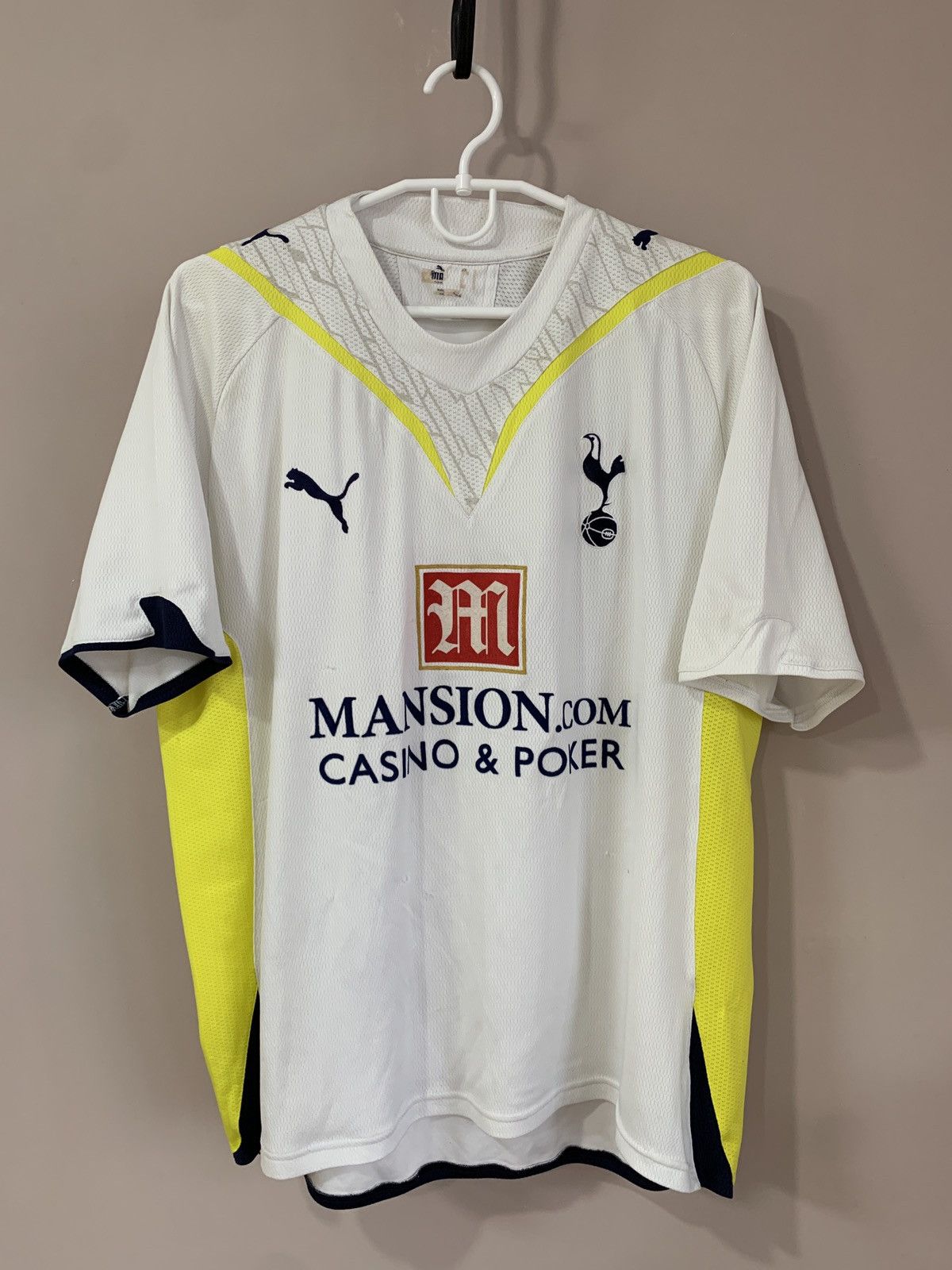 Vintage Tottenham Hotspur 2009 2010 puma home soccer jersey Size US M / EU 48-50 / 2 - 1 Thumbnail