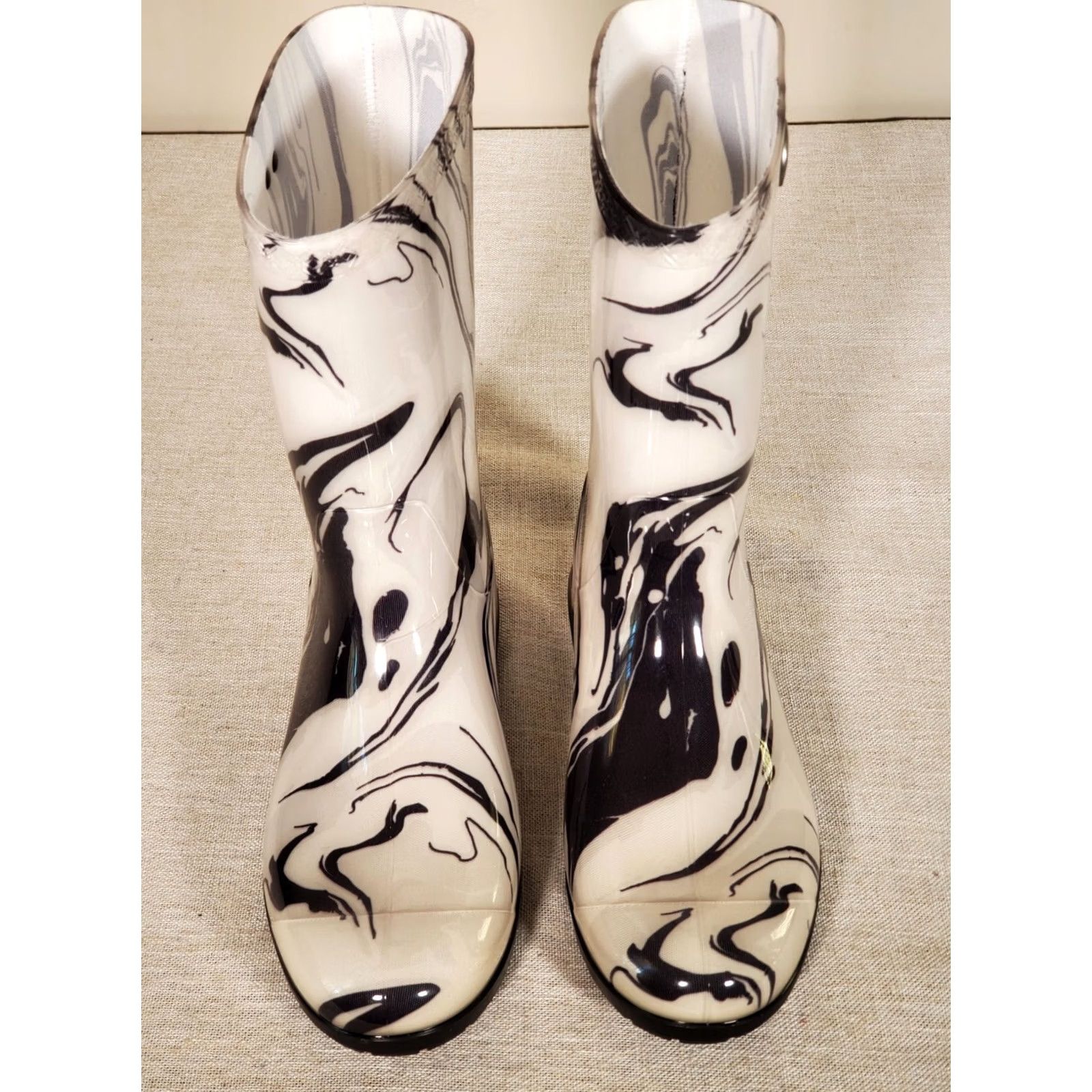Ugg UGG Sienna Marble Black White Rubber Rain Boots Fur Insole Women's US 7 New Size US 7 / IT 37 - 4 Thumbnail