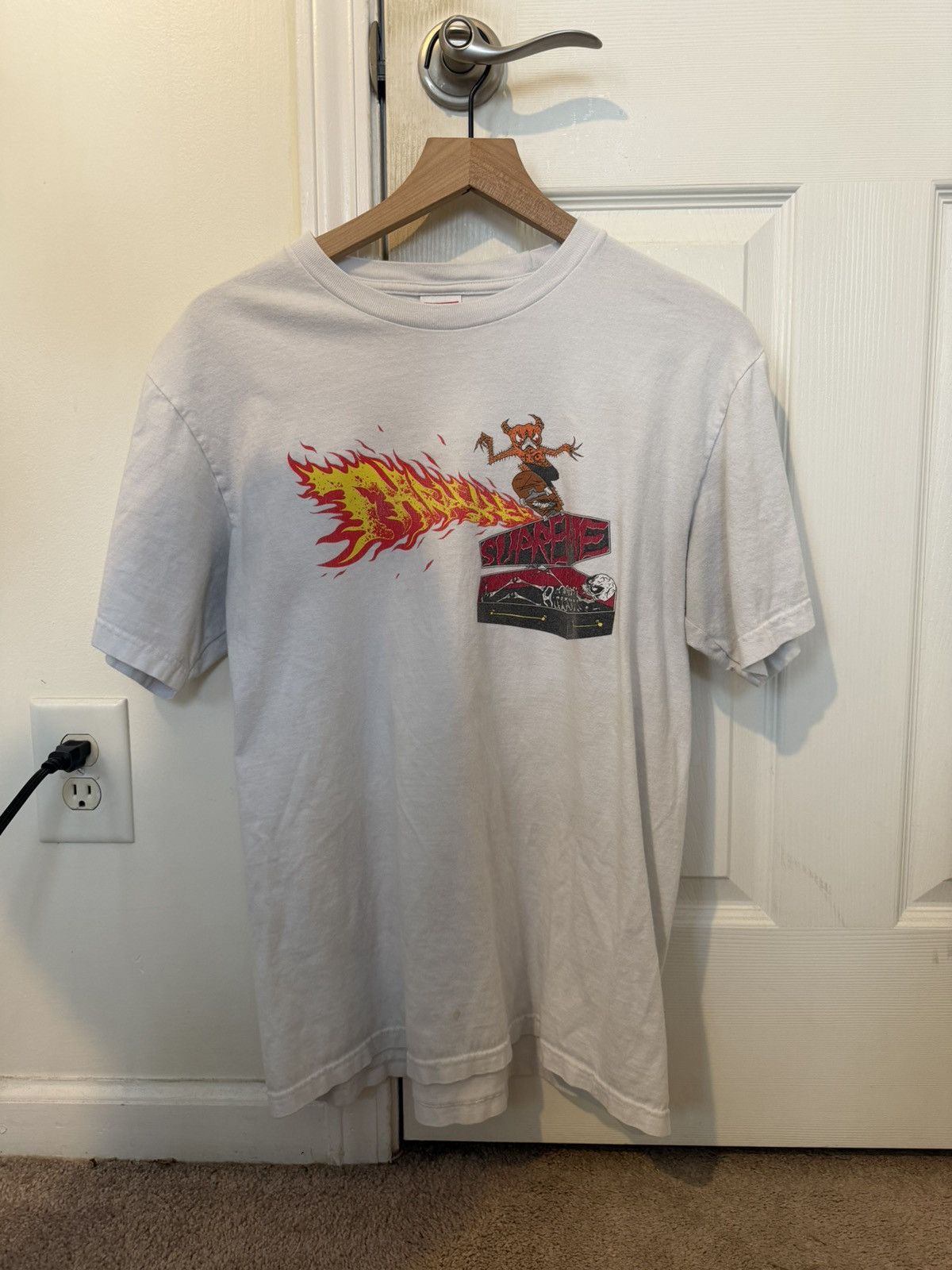 Supreme Supreme x Thrasher Flame Tee FW17 Size US M / EU 48-50 / 2 - 4 Thumbnail