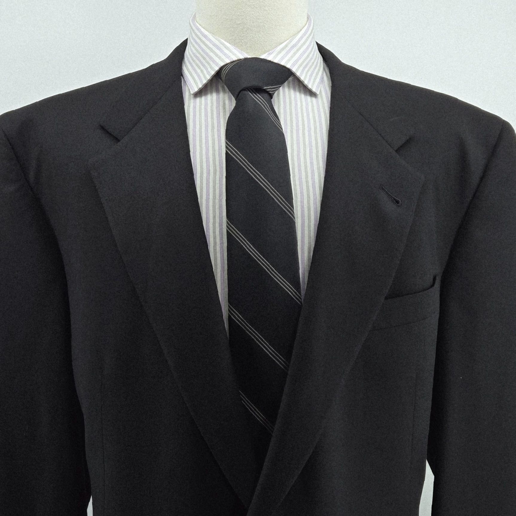 Hart Schaffner Marx Hart Schaffner Marx Gold Button Blazer Mens 44 Black Wool Single-Breasted Two-Button Notch Lapel Vintage: No Size 44R - 2 Thumbnail