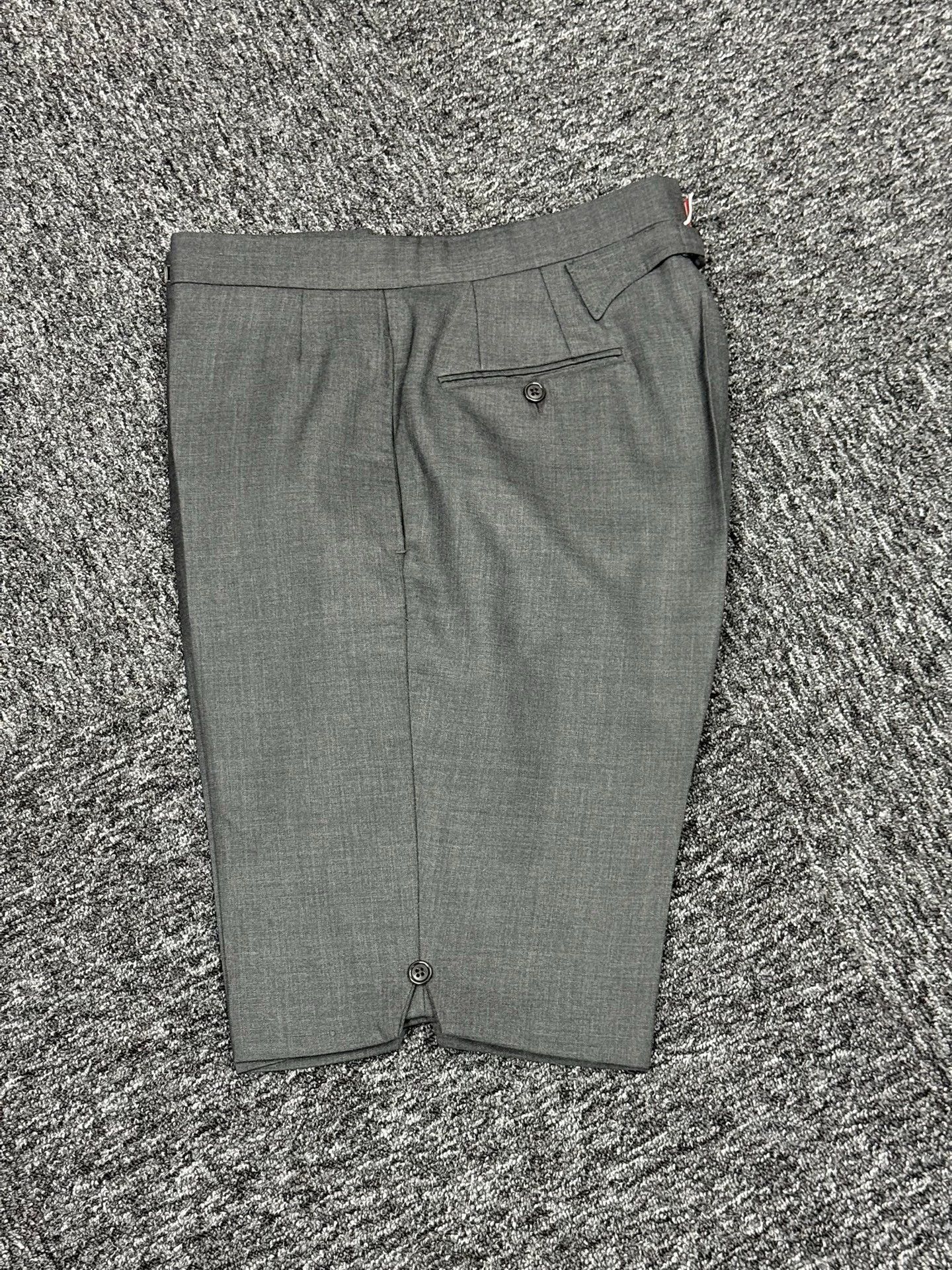 Thom Browne Thom Browne Classic Deep Gray Wool-Blend Shorts Size 2 Size US 32 / EU 48 - 3 Thumbnail